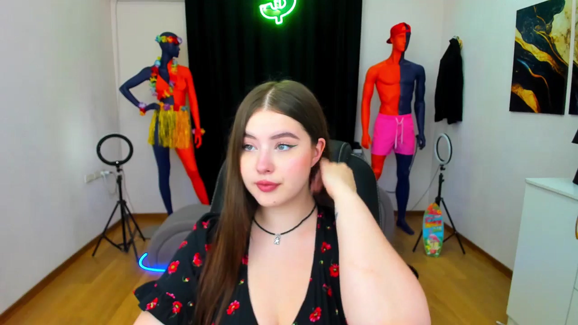 Gallery image thumbnail from AdmireMyEyes's myfreecams stream on, 08/18/2024, 18:58 image 5 of 20