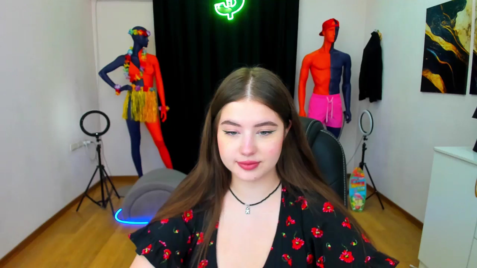 Gallery image thumbnail from AdmireMyEyes's myfreecams stream on, 08/18/2024, 18:58 image 13 of 20