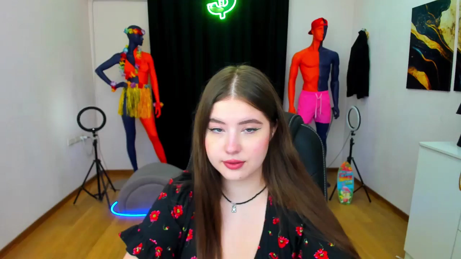 Gallery image thumbnail from AdmireMyEyes's myfreecams stream on, 08/18/2024, 18:58 image 17 of 20