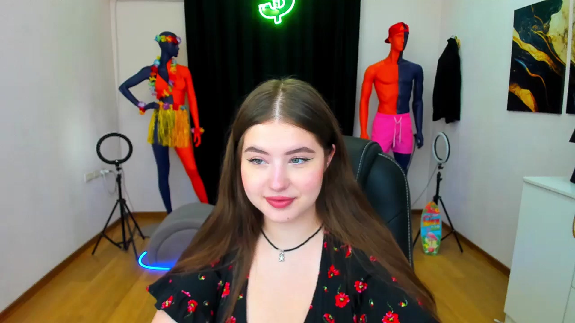 Gallery image thumbnail from AdmireMyEyes's myfreecams stream on, 08/18/2024, 18:58 image 15 of 20