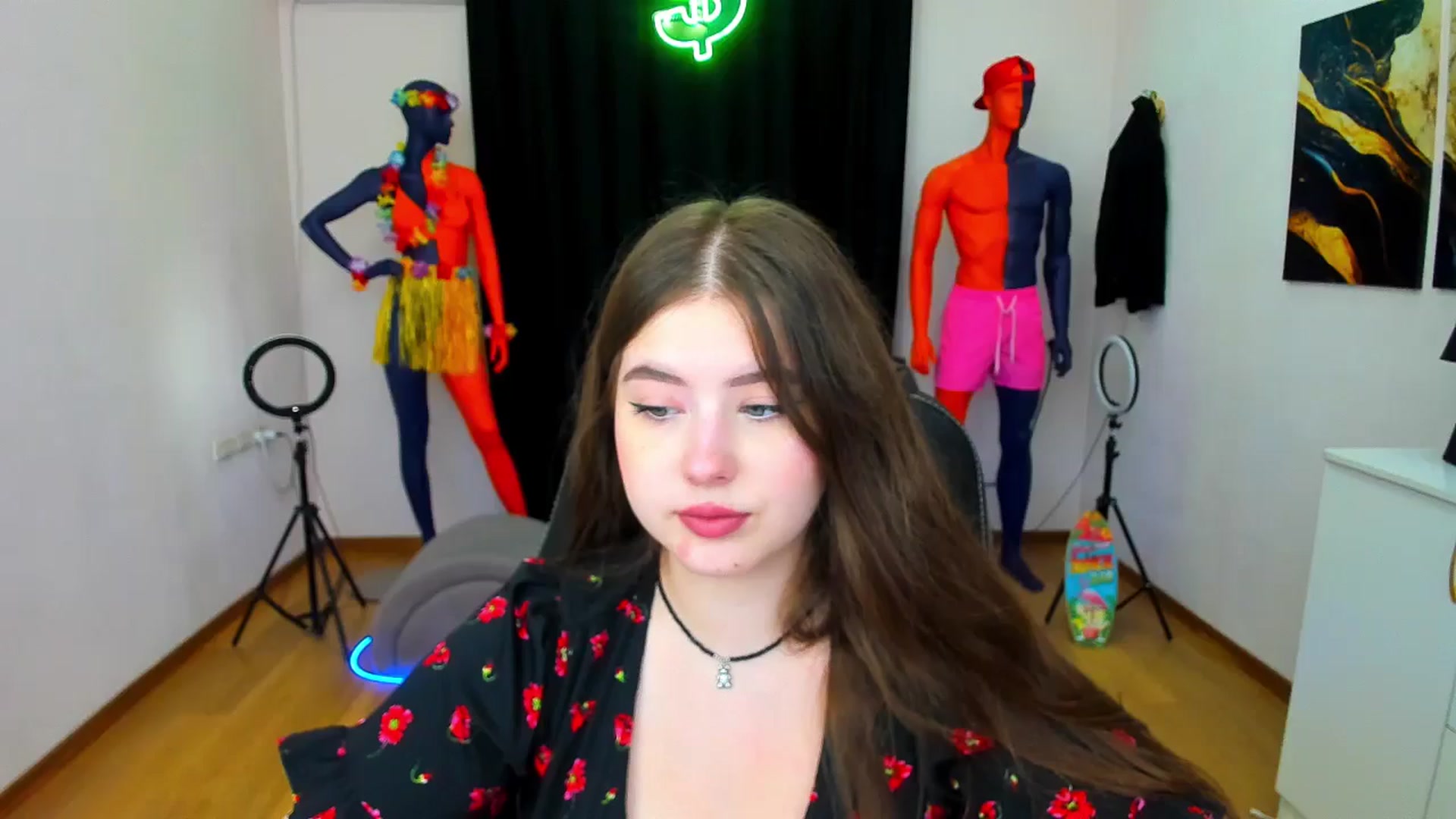 Gallery image thumbnail from AdmireMyEyes's myfreecams stream on, 08/18/2024, 18:58 image 1 of 20