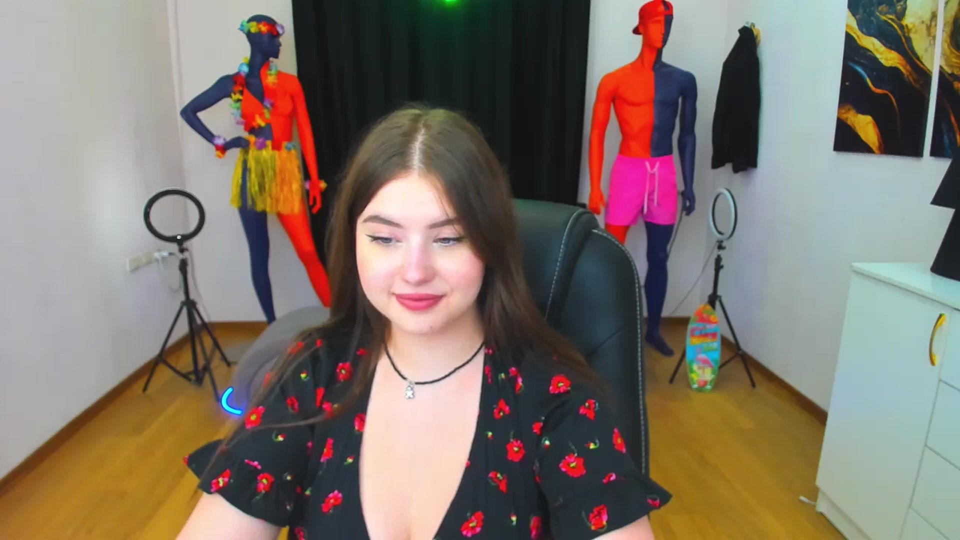 Gallery image thumbnail from AdmireMyEyes's myfreecams stream on, 08/18/2024, 23:06 image 19 of 20