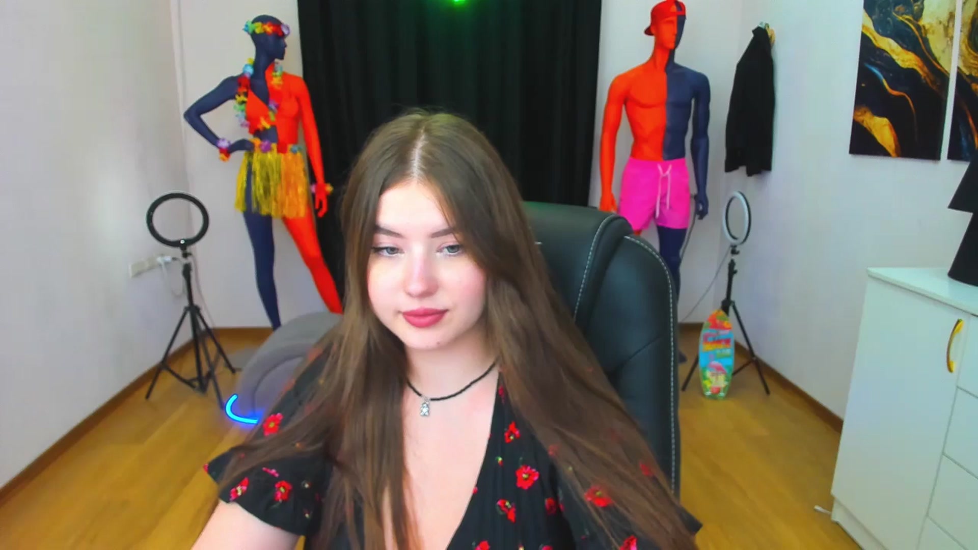 Gallery image thumbnail from AdmireMyEyes's myfreecams stream on, 08/18/2024, 23:06 image 12 of 20