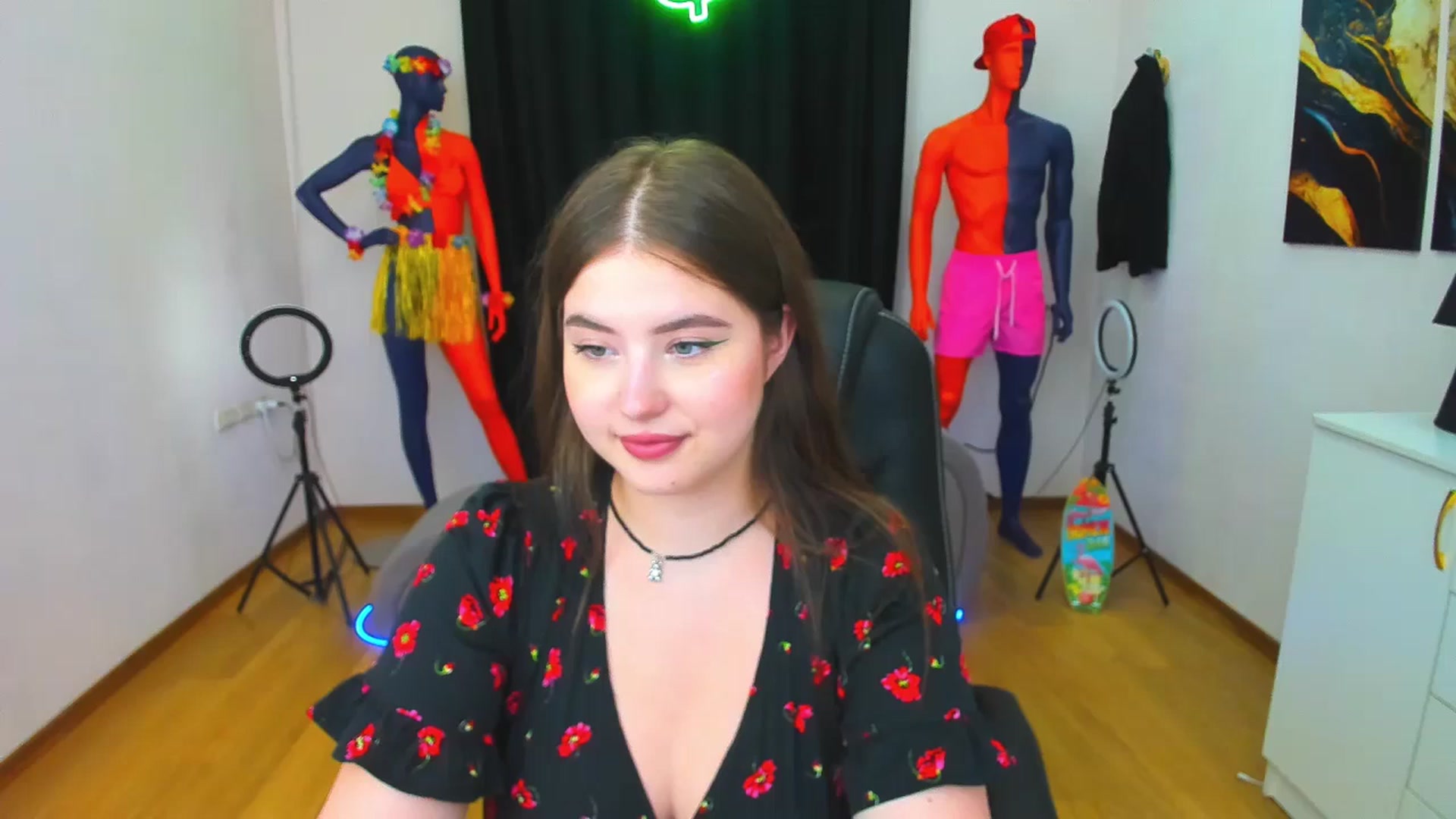 Gallery image thumbnail from AdmireMyEyes's myfreecams stream on, 08/18/2024, 23:49 image 8 of 20