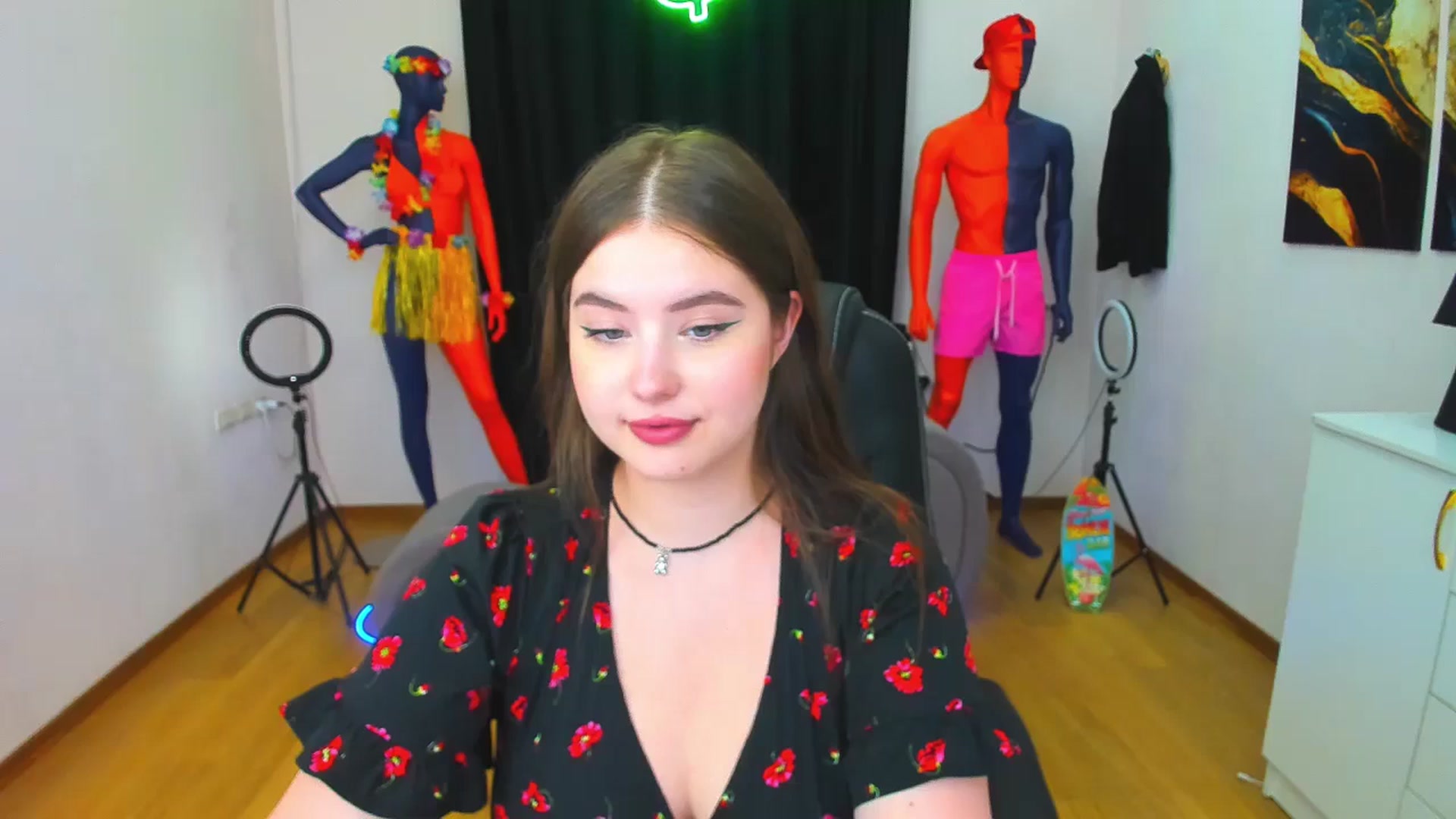 Gallery image thumbnail from AdmireMyEyes's myfreecams stream on, 08/18/2024, 23:49 image 7 of 20