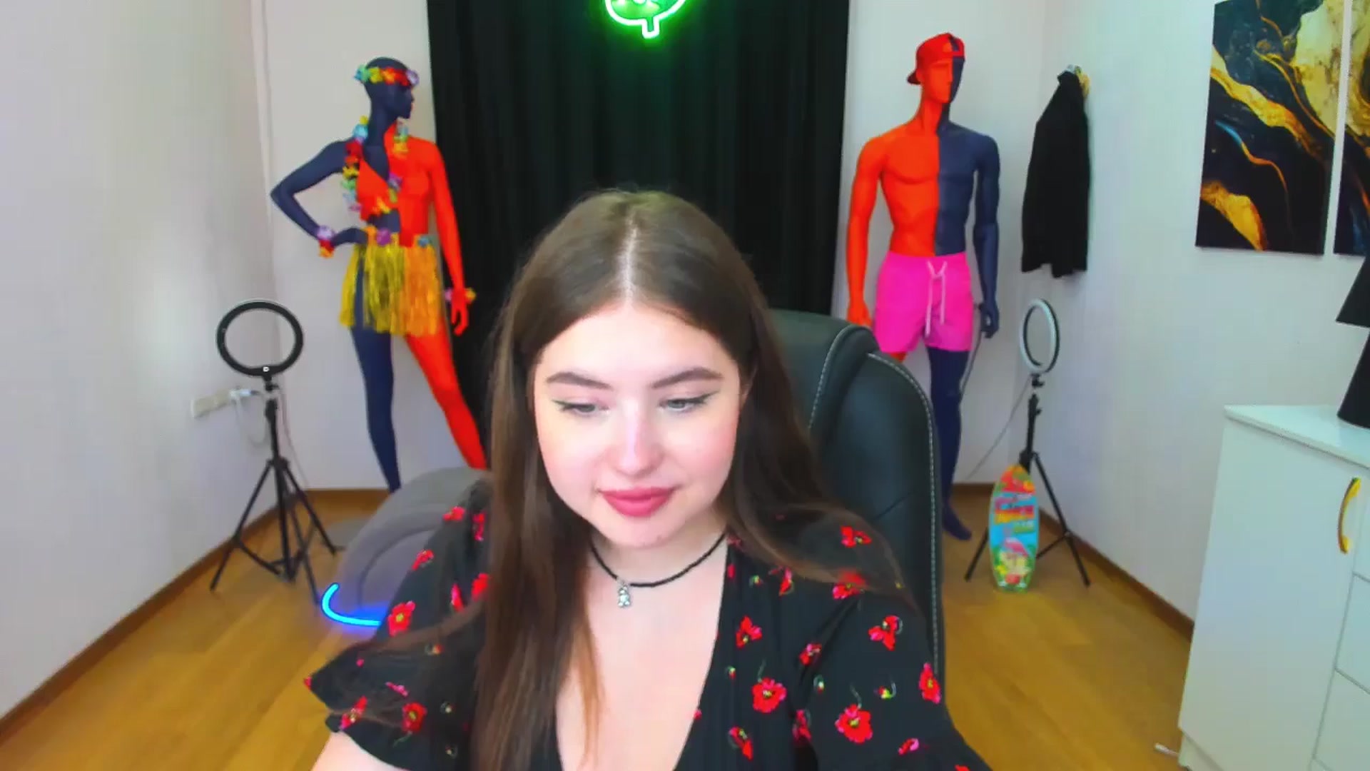 Gallery image thumbnail from AdmireMyEyes's myfreecams stream on, 08/18/2024, 23:49 image 3 of 20
