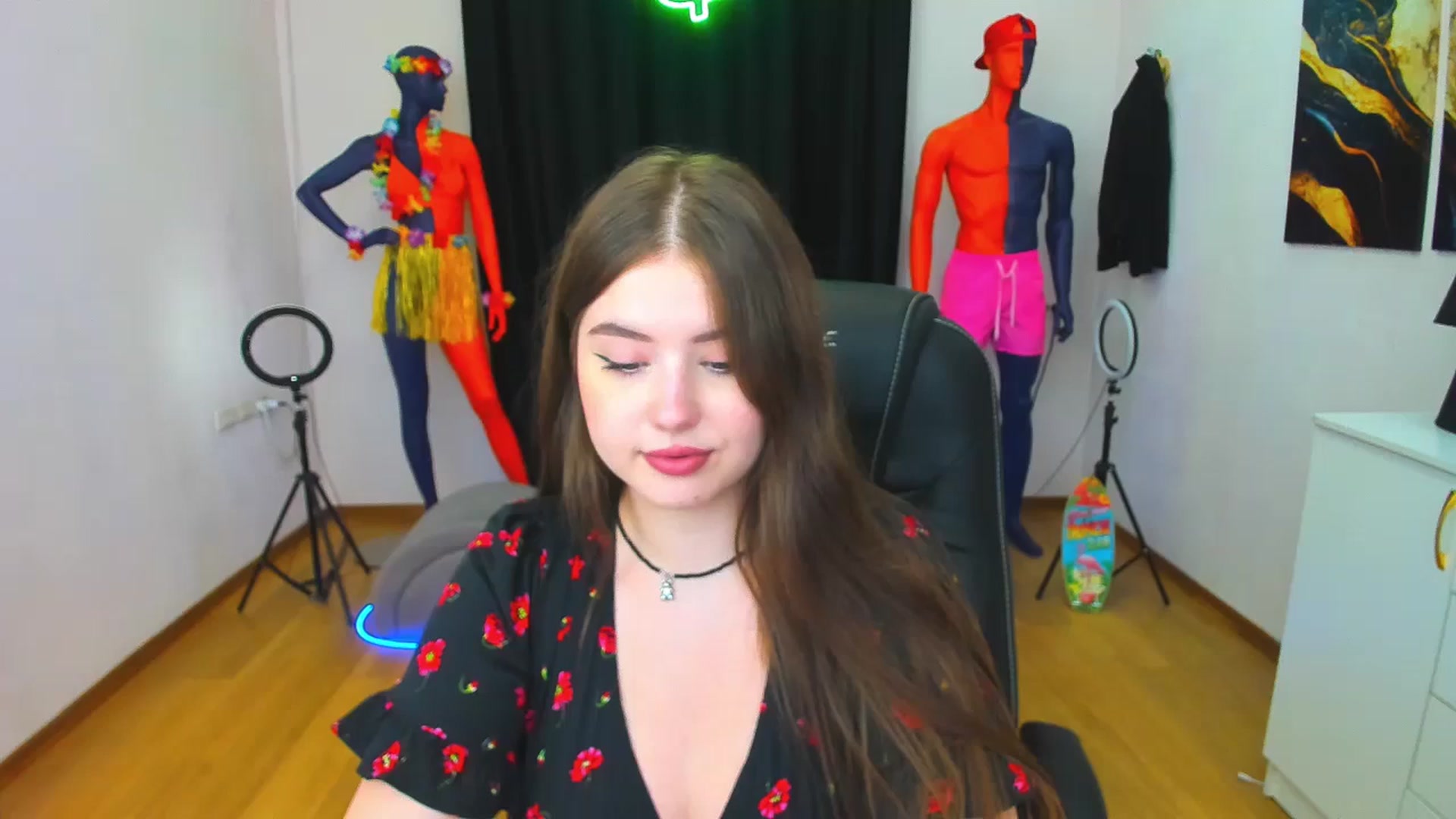 Gallery image thumbnail from AdmireMyEyes's myfreecams stream on, 08/18/2024, 23:49 image 12 of 20