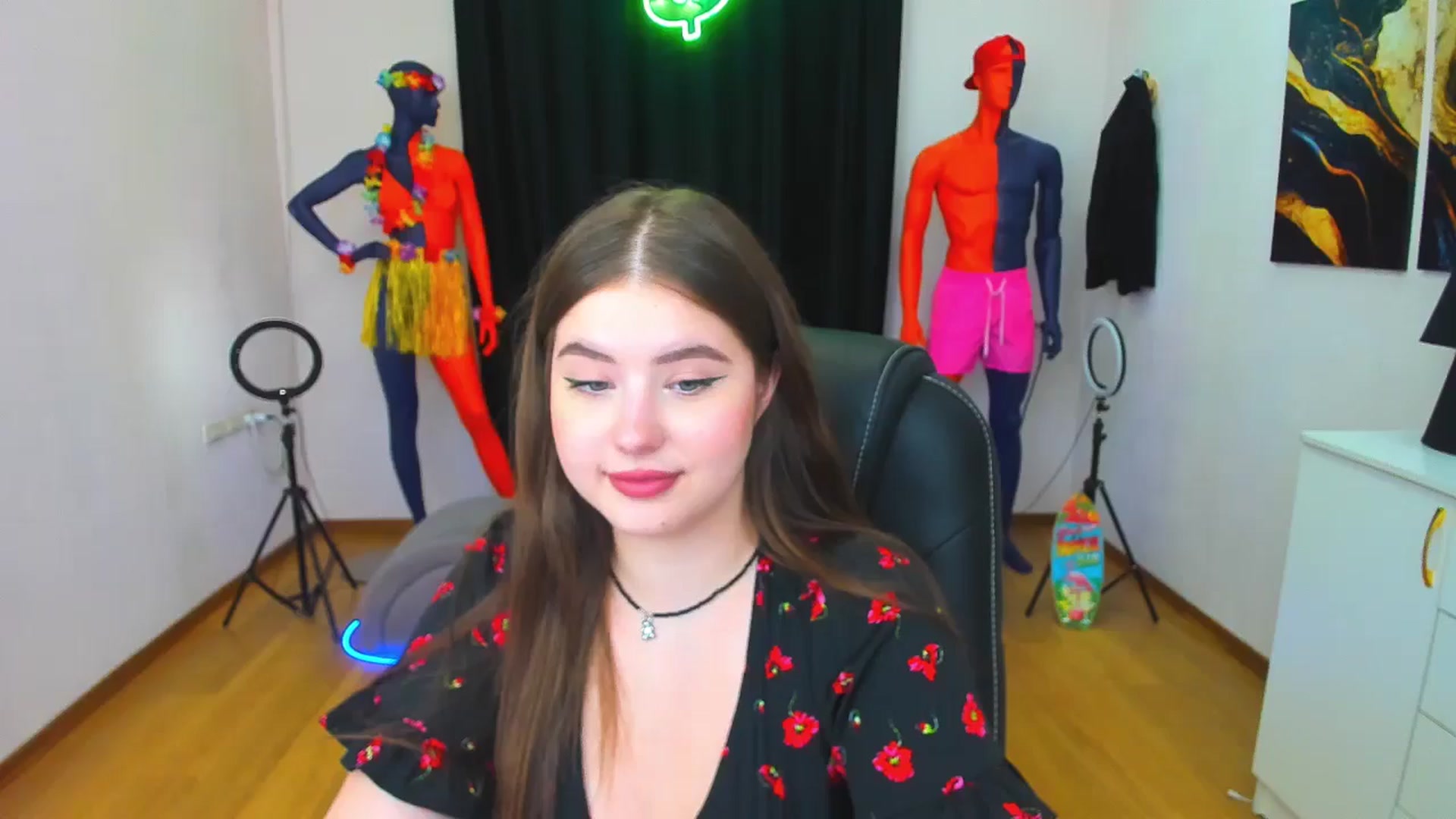Gallery image thumbnail from AdmireMyEyes's myfreecams stream on, 08/18/2024, 23:49 image 2 of 20