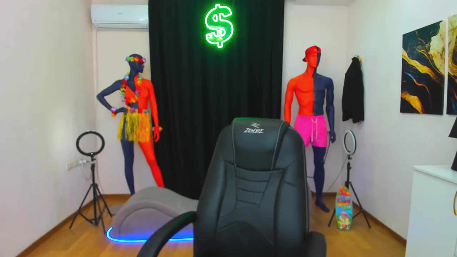 Gallery image thumbnail from AdmireMyEyes's myfreecams stream on, 08/19/2024, 24:26 image 16 of 20