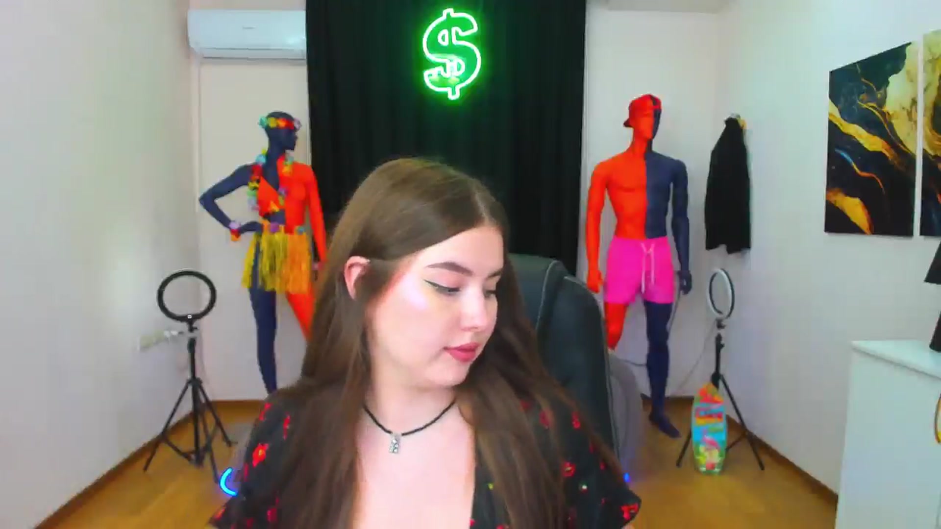 Gallery image thumbnail from AdmireMyEyes's myfreecams stream on, 08/19/2024, 24:26 image 20 of 20