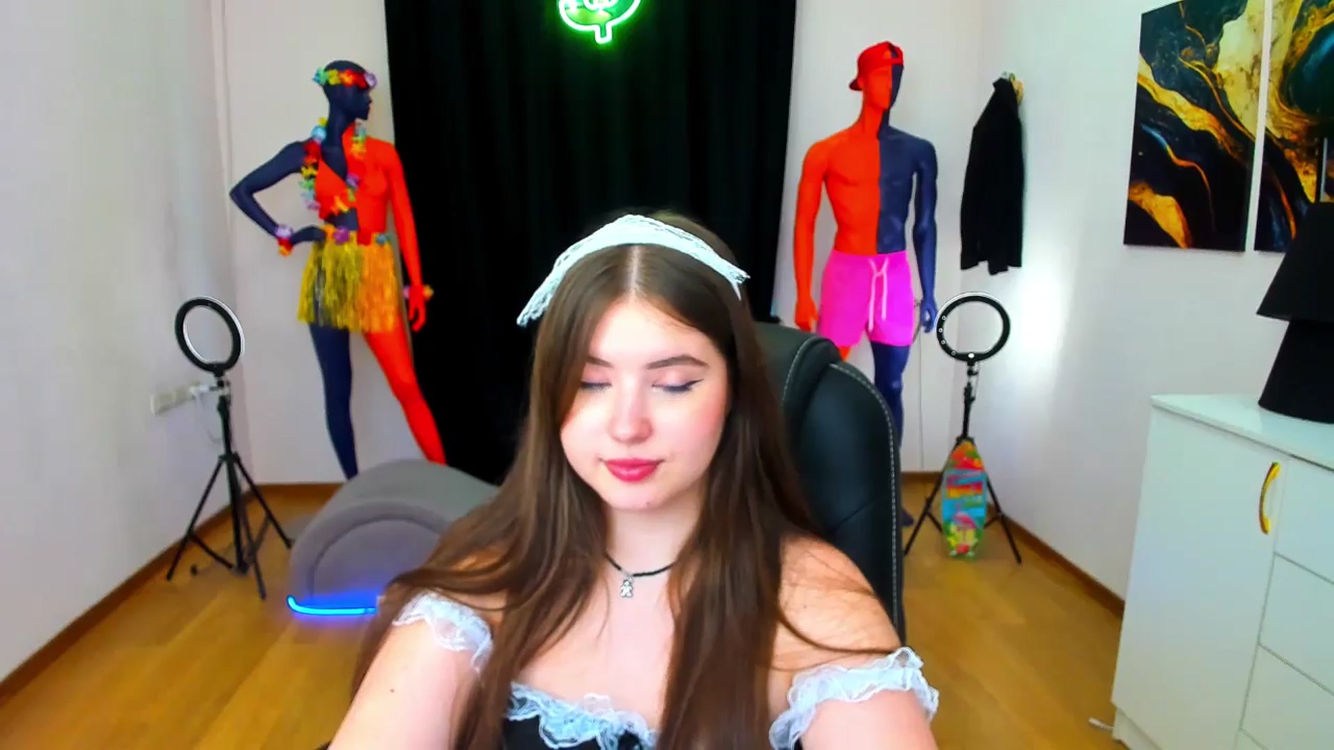 Gallery image thumbnail from AdmireMyEyes's myfreecams stream on, 08/22/2024, 09:47 image 15 of 20