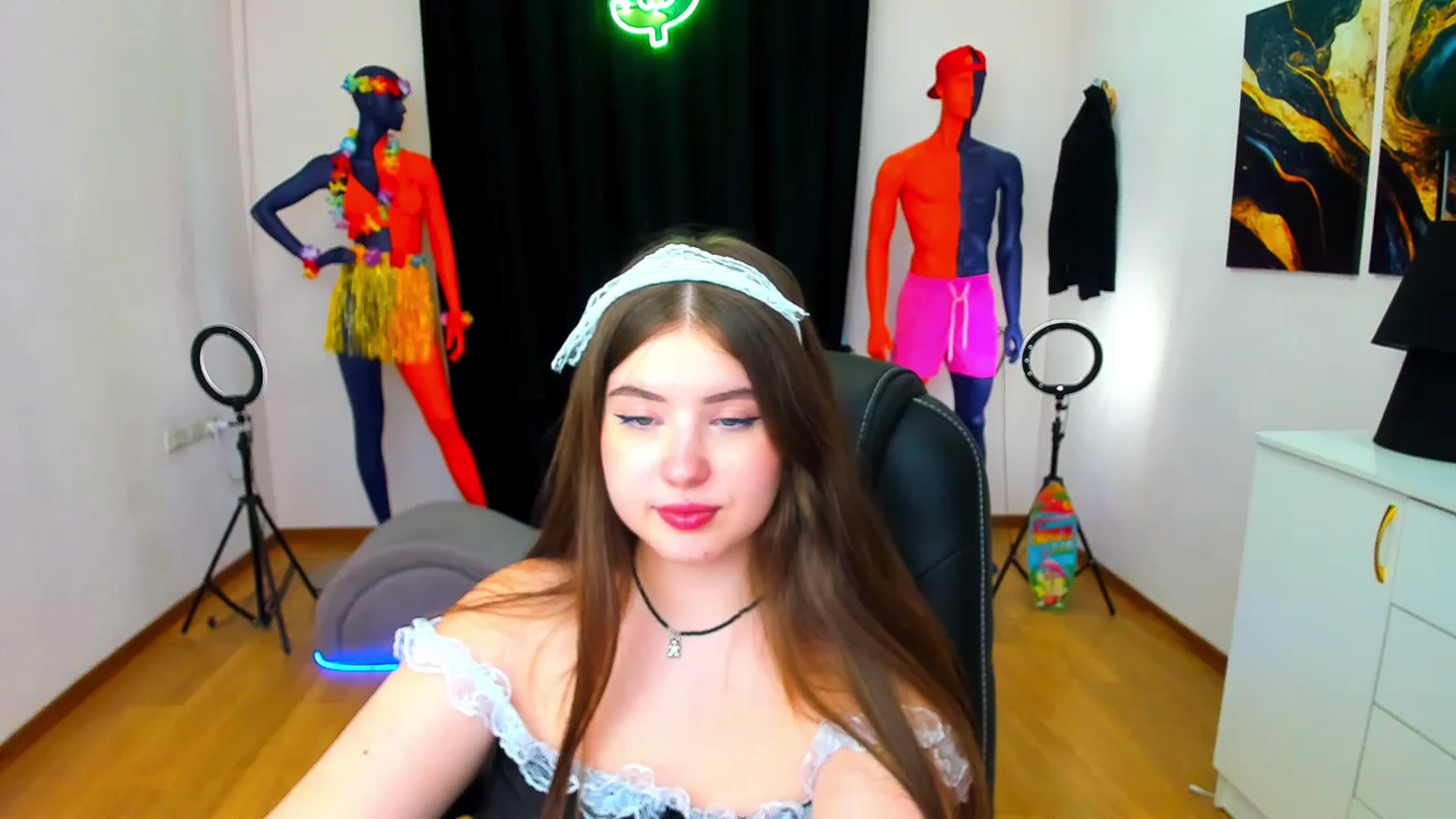 Gallery image thumbnail from AdmireMyEyes's myfreecams stream on, 08/22/2024, 09:47 image 5 of 20
