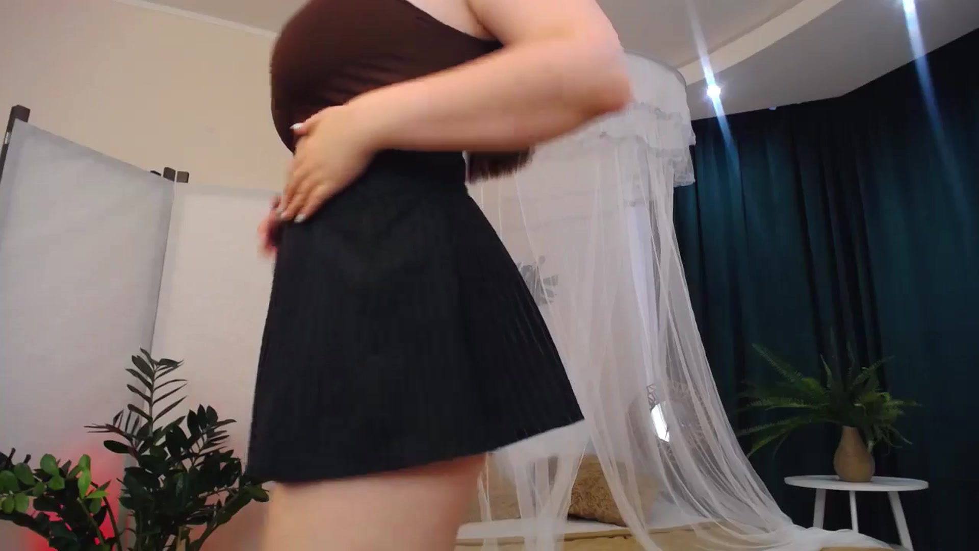 Gallery image thumbnail from AdmireMyEyes's myfreecams stream on, 08/26/2024, 08:51 image 15 of 20
