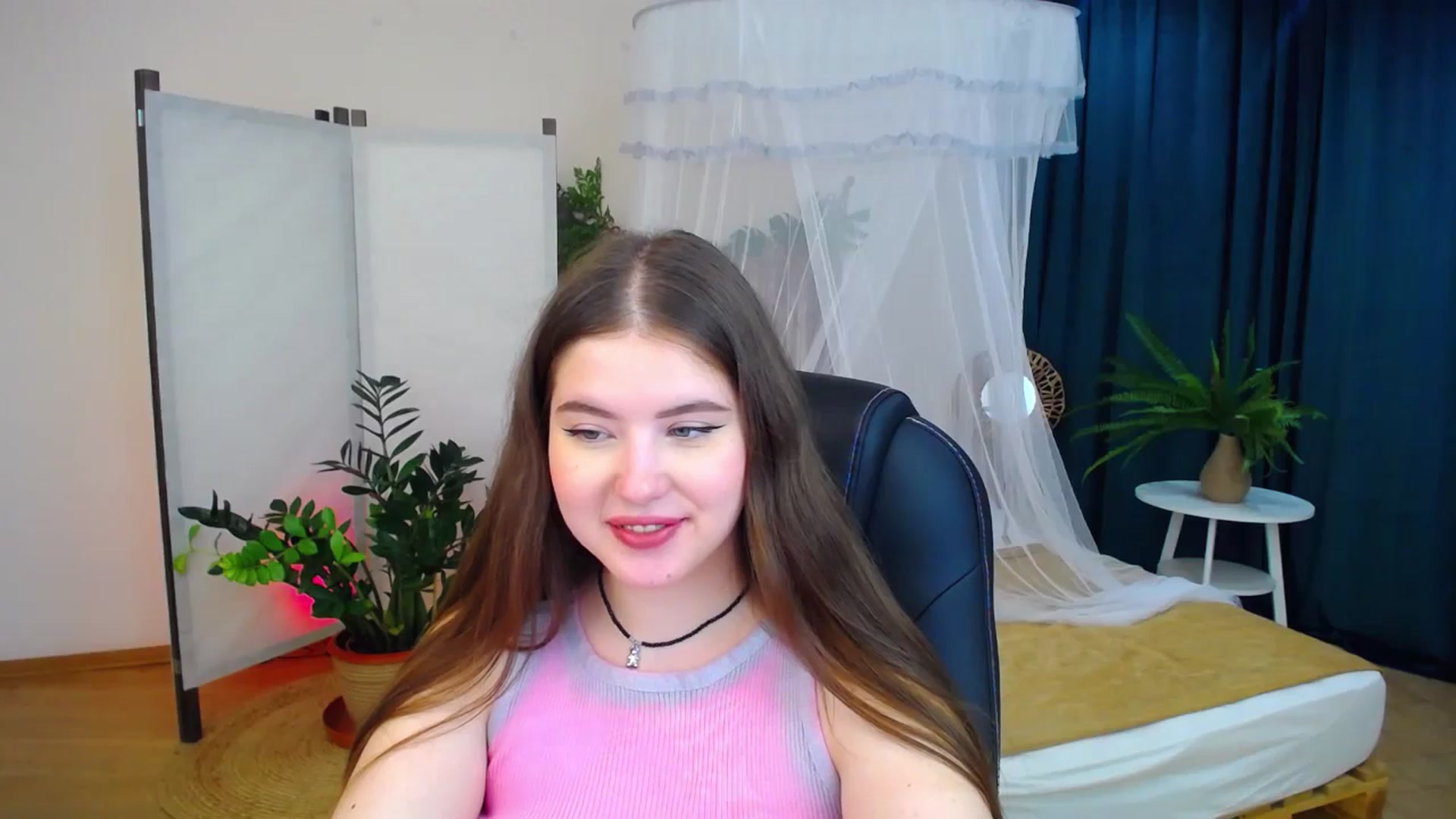 Gallery image thumbnail from AdmireMyEyes's myfreecams stream on, 08/27/2024, 05:25 image 2 of 20