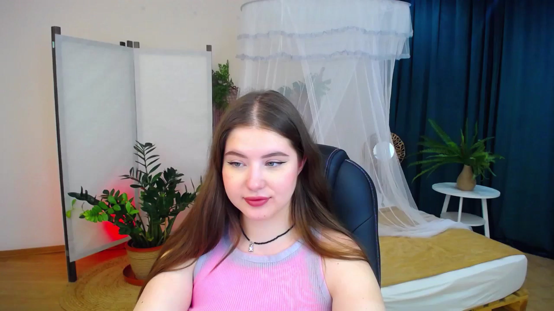 Gallery image thumbnail from AdmireMyEyes's myfreecams stream on, 08/27/2024, 05:25 image 11 of 20