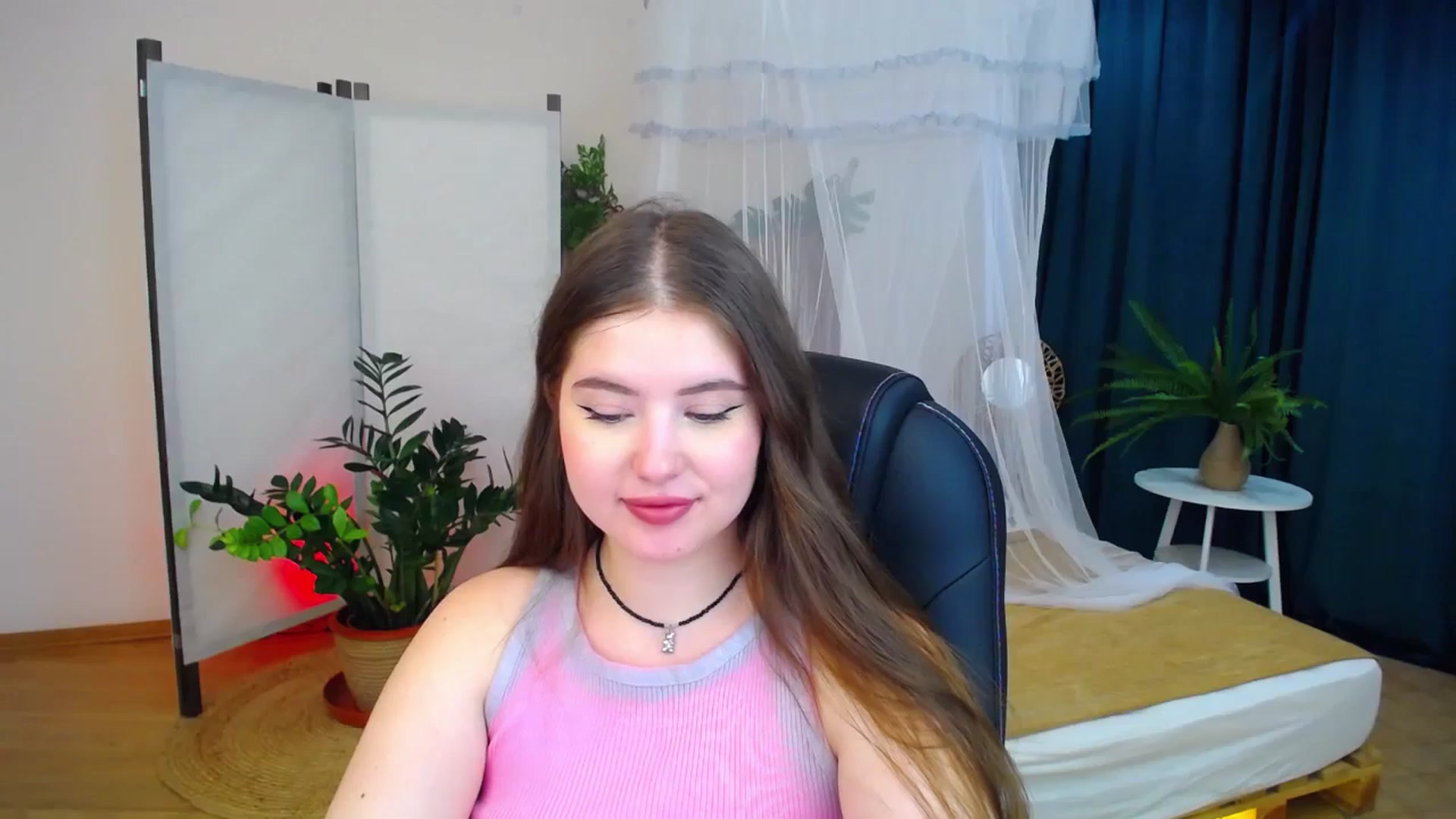 Gallery image thumbnail from AdmireMyEyes's myfreecams stream on, 08/27/2024, 07:05 image 8 of 20