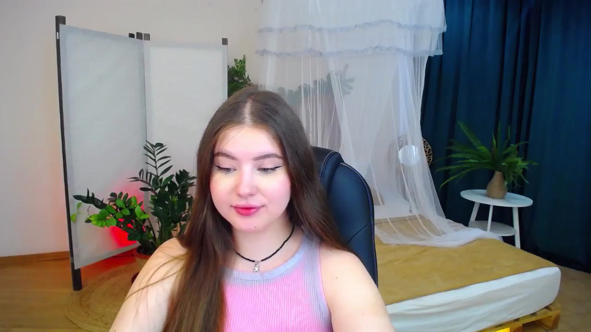 Gallery image thumbnail from AdmireMyEyes's myfreecams stream on, 08/27/2024, 07:05 image 5 of 20
