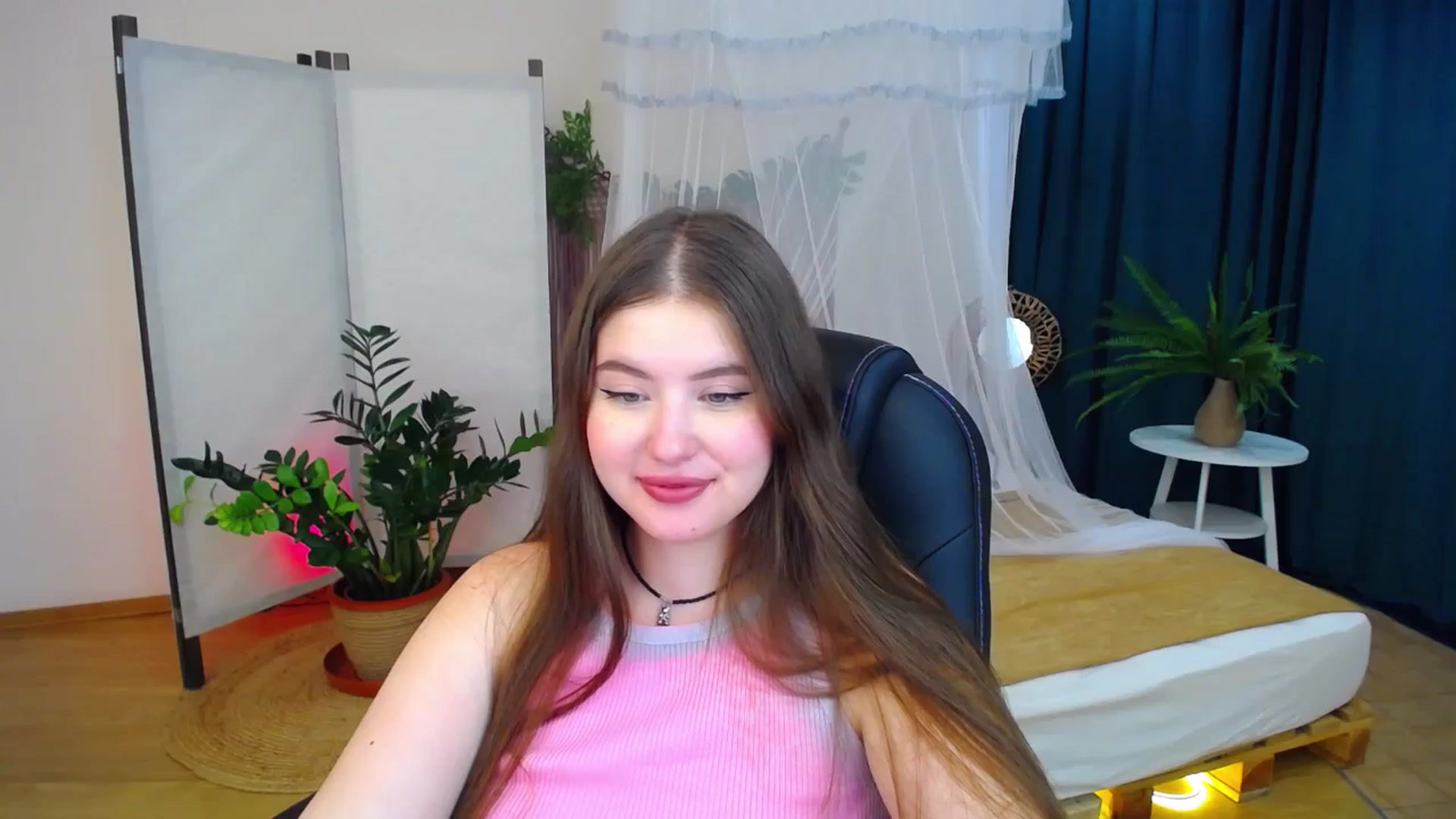 Gallery image thumbnail from AdmireMyEyes's myfreecams stream on, 08/27/2024, 08:58 image 20 of 20