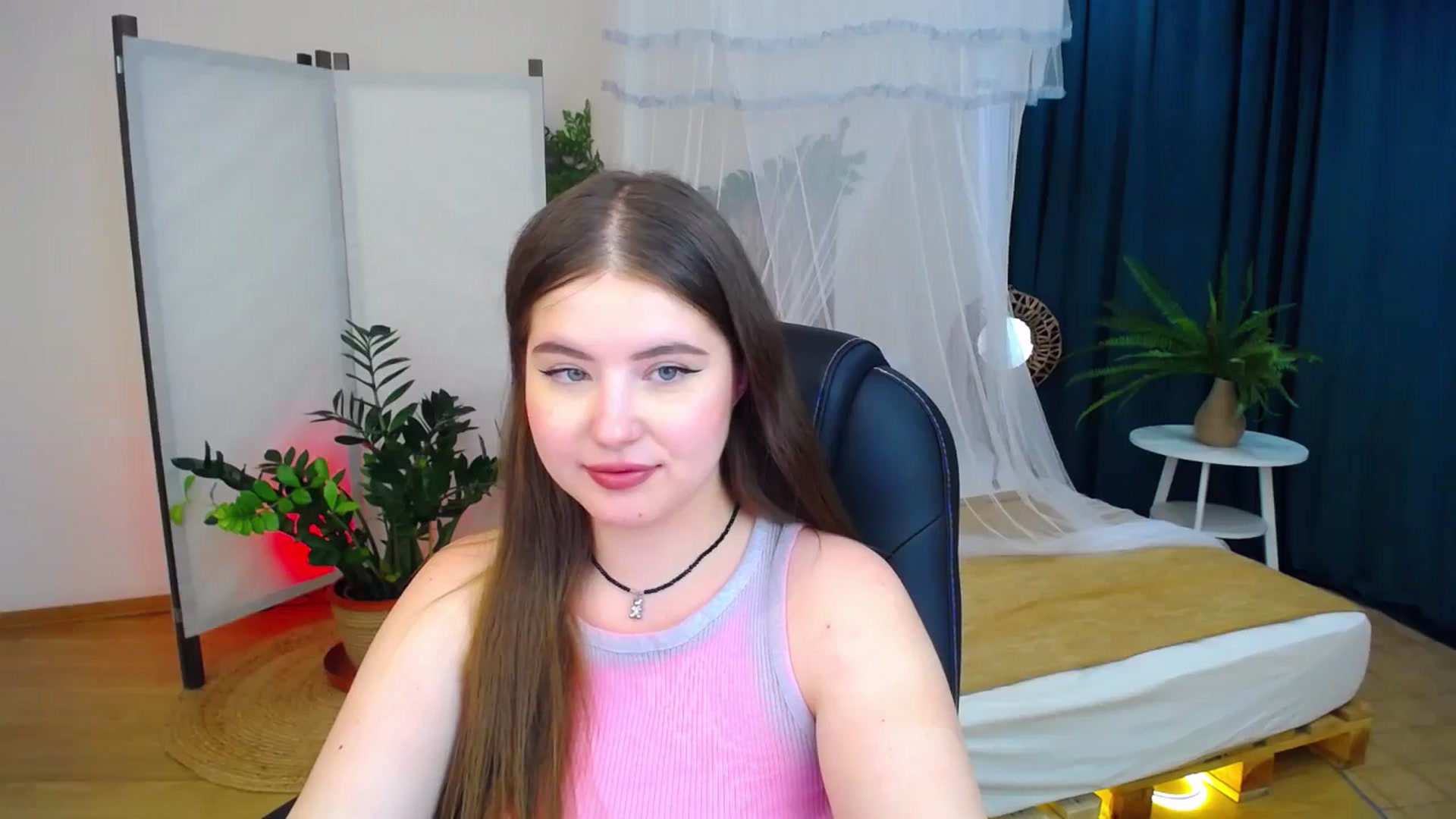 Gallery image thumbnail from AdmireMyEyes's myfreecams stream on, 08/27/2024, 08:58 image 4 of 20