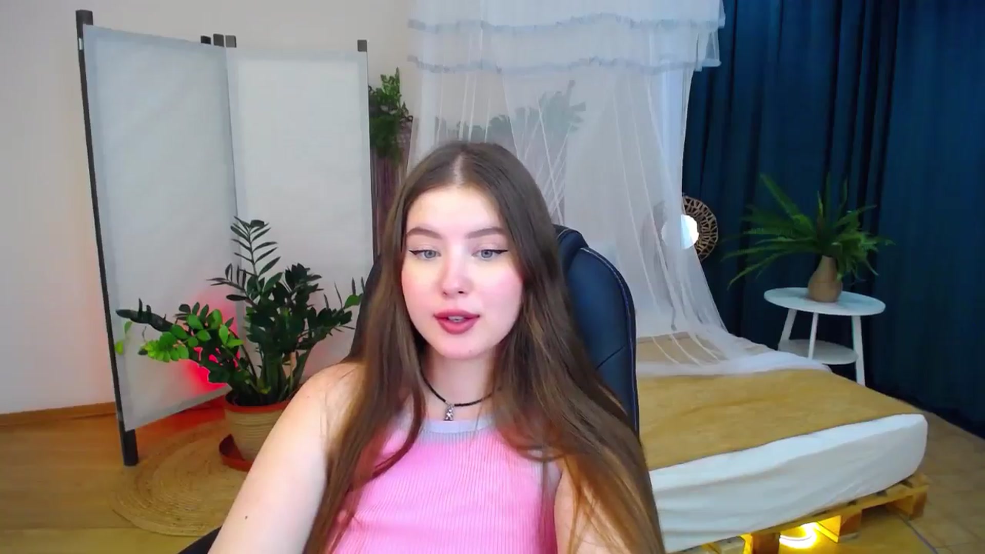 Gallery image thumbnail from AdmireMyEyes's myfreecams stream on, 08/27/2024, 08:58 image 19 of 20