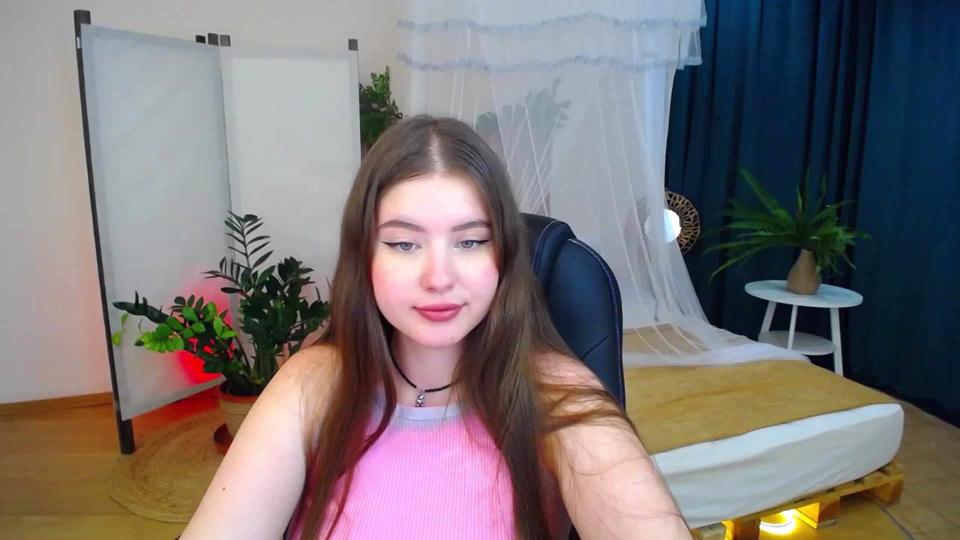 Gallery image thumbnail from AdmireMyEyes's myfreecams stream on, 08/27/2024, 08:58 image 18 of 20