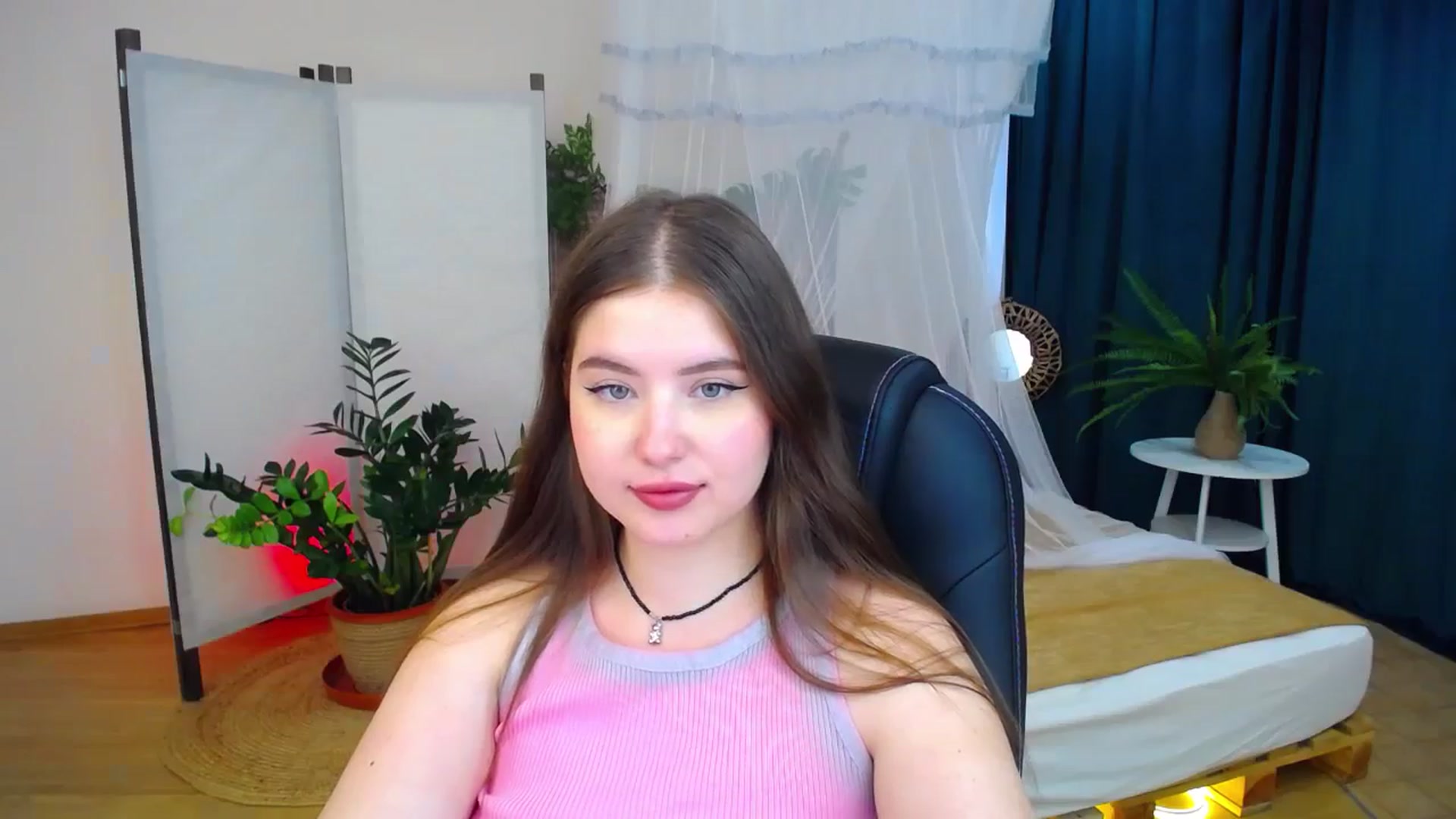 Gallery image thumbnail from AdmireMyEyes's myfreecams stream on, 08/27/2024, 09:46 image 15 of 20