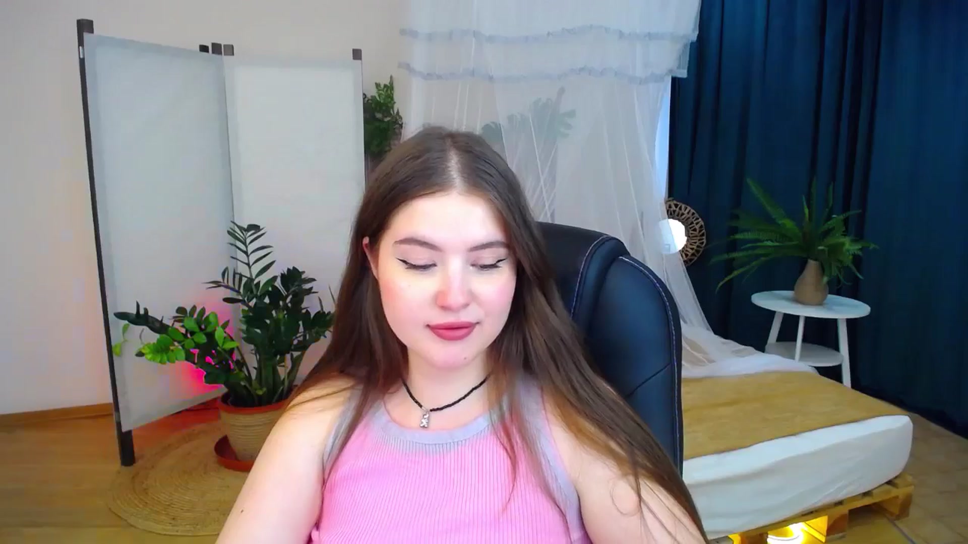 Gallery image thumbnail from AdmireMyEyes's myfreecams stream on, 08/27/2024, 09:46 image 18 of 20
