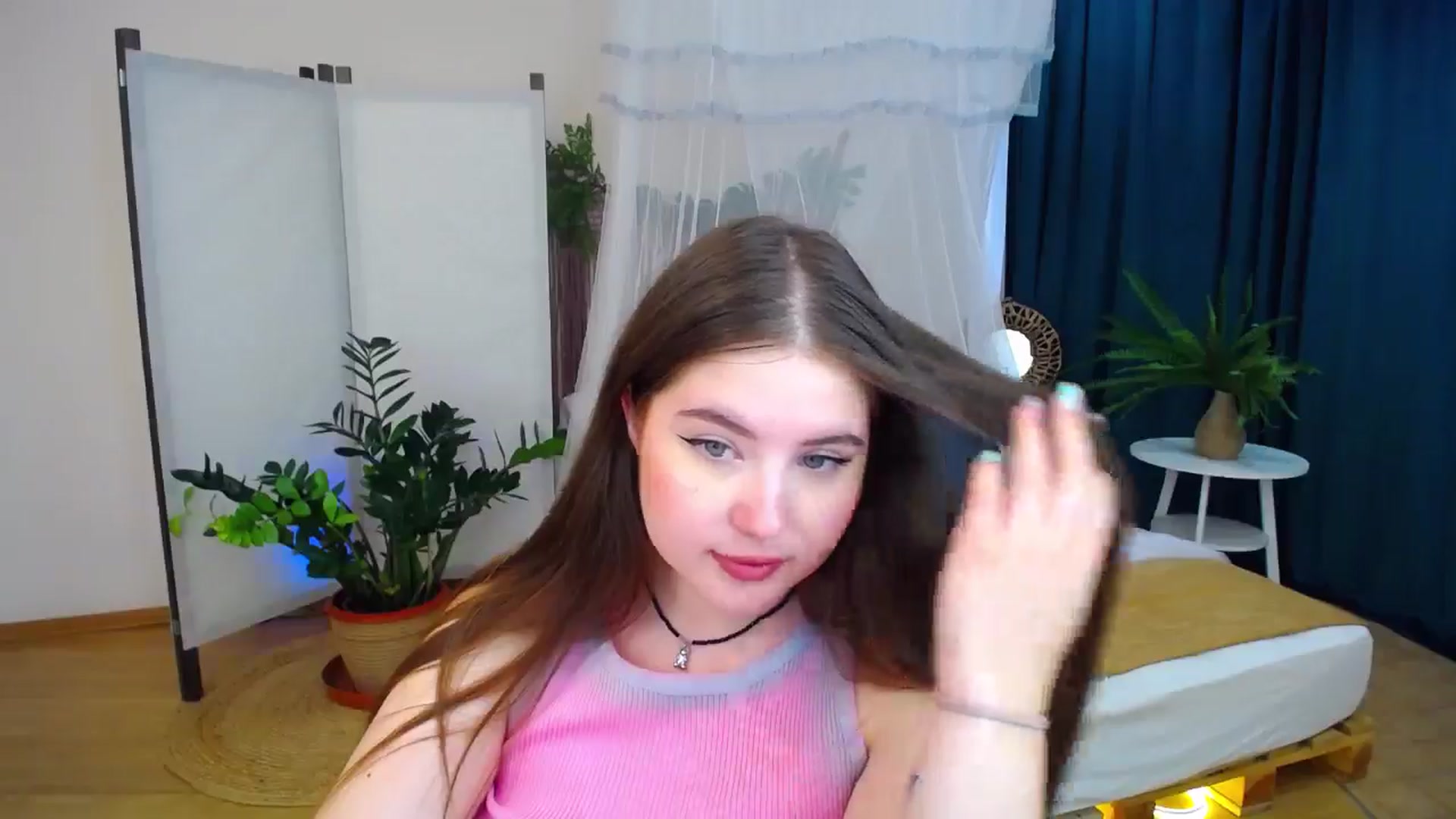 Gallery image thumbnail from AdmireMyEyes's myfreecams stream on, 08/27/2024, 09:46 image 5 of 20