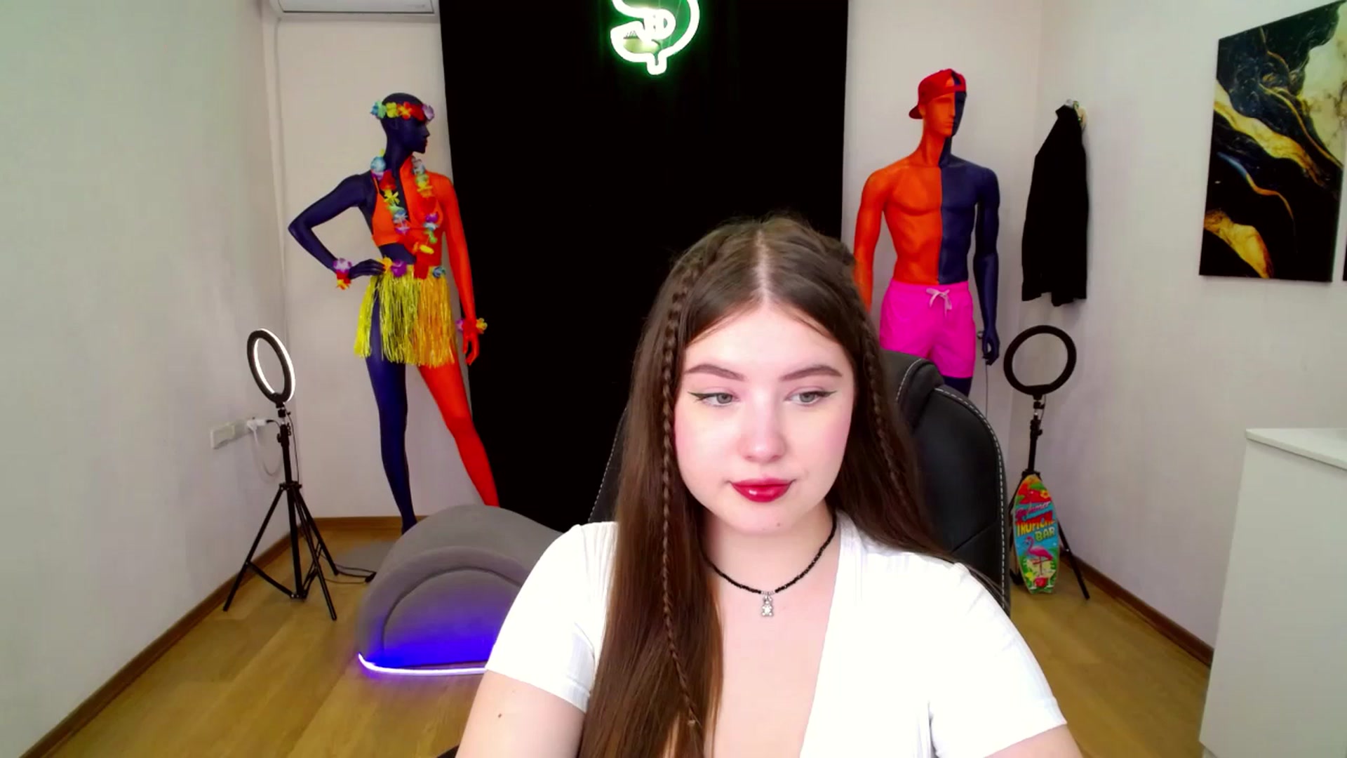 Gallery image thumbnail from AdmireMyEyes's myfreecams stream on, 08/29/2024, 18:53 image 10 of 20