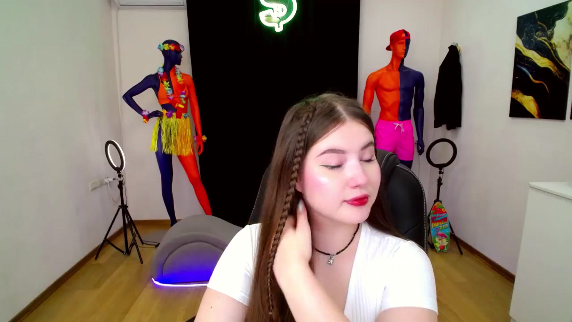 Gallery image thumbnail from AdmireMyEyes's myfreecams stream on, 08/29/2024, 18:53 image 9 of 20