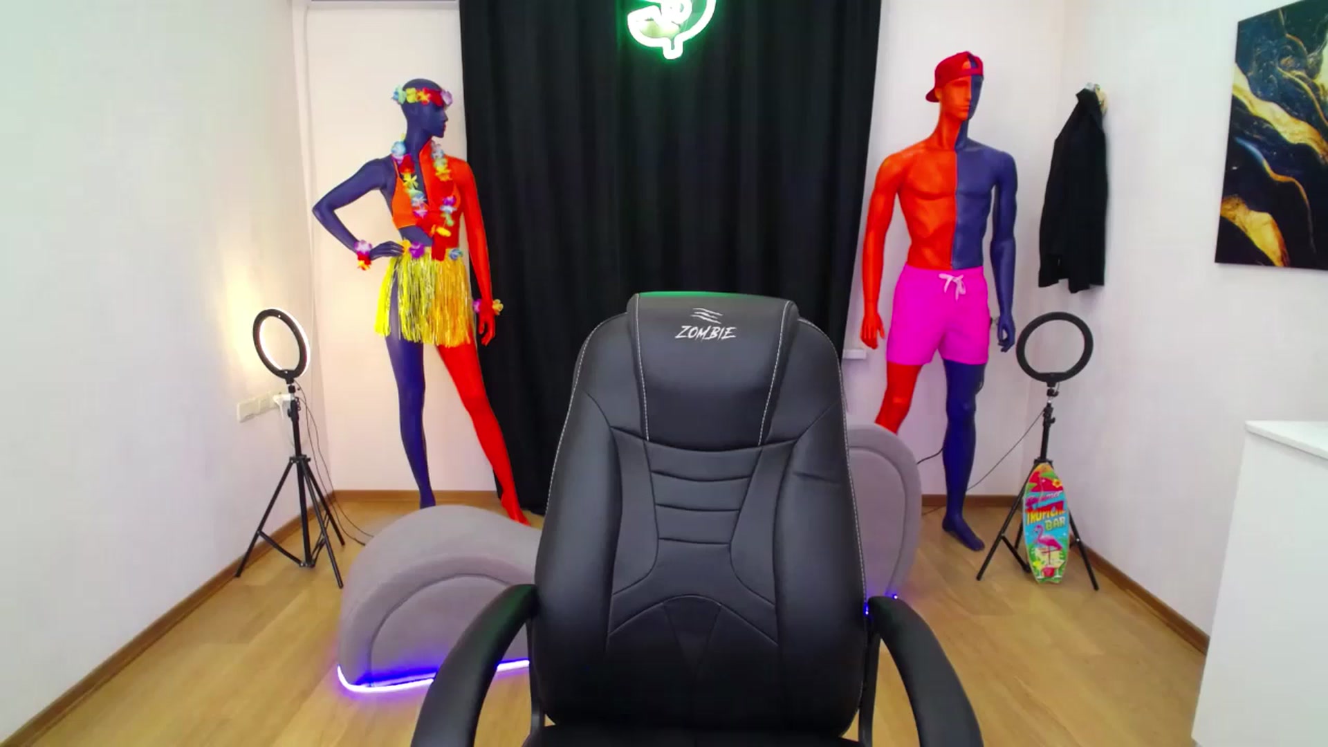 Gallery image thumbnail from AdmireMyEyes's myfreecams stream on, 08/31/2024, 18:59 image 15 of 20