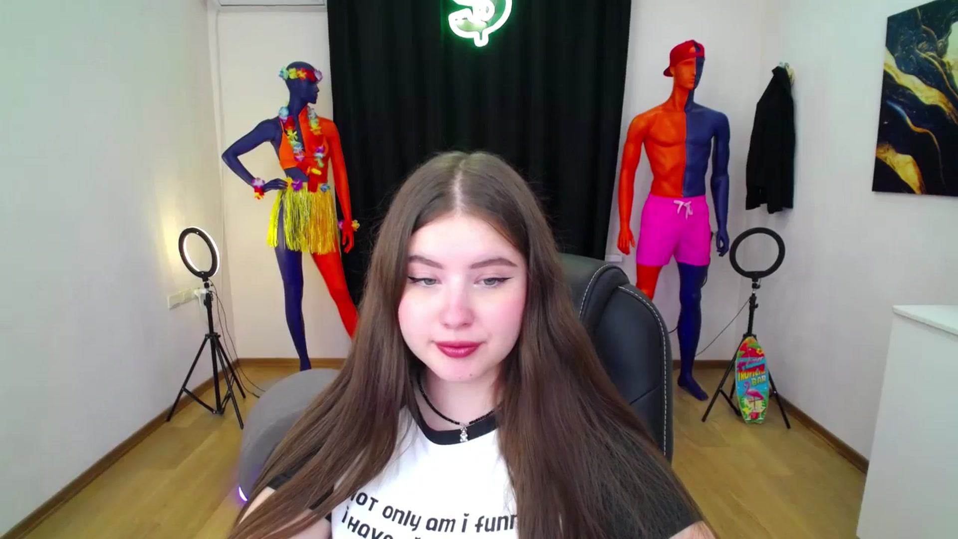 Gallery image thumbnail from AdmireMyEyes's myfreecams stream on, 08/31/2024, 20:44 image 20 of 20