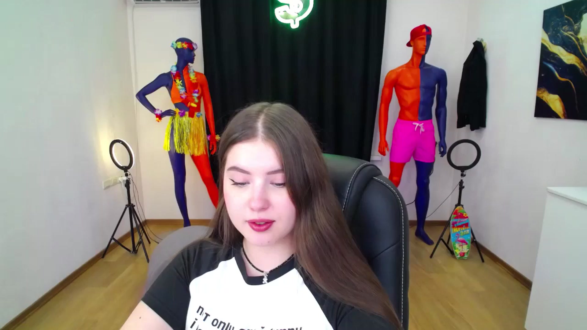 Gallery image thumbnail from AdmireMyEyes's myfreecams stream on, 08/31/2024, 20:44 image 11 of 20