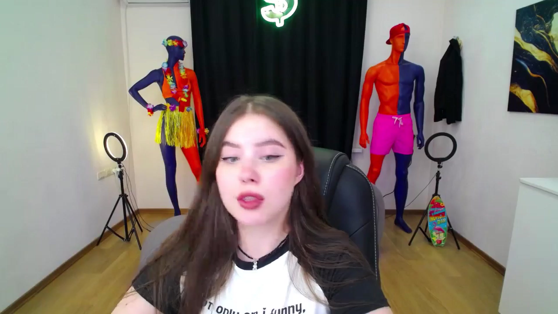 Gallery image thumbnail from AdmireMyEyes's myfreecams stream on, 08/31/2024, 21:47 image 15 of 20
