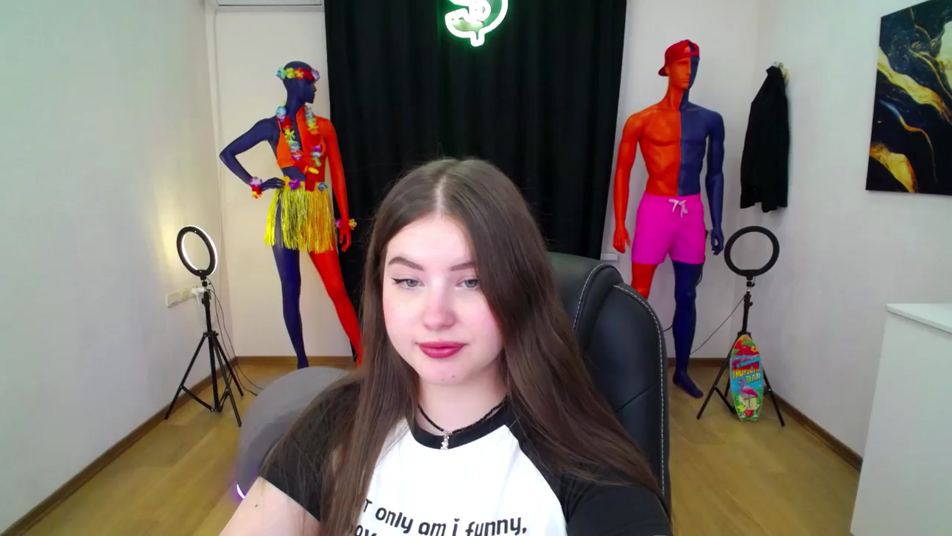 Gallery image thumbnail from AdmireMyEyes's myfreecams stream on, 08/31/2024, 21:47 image 11 of 20