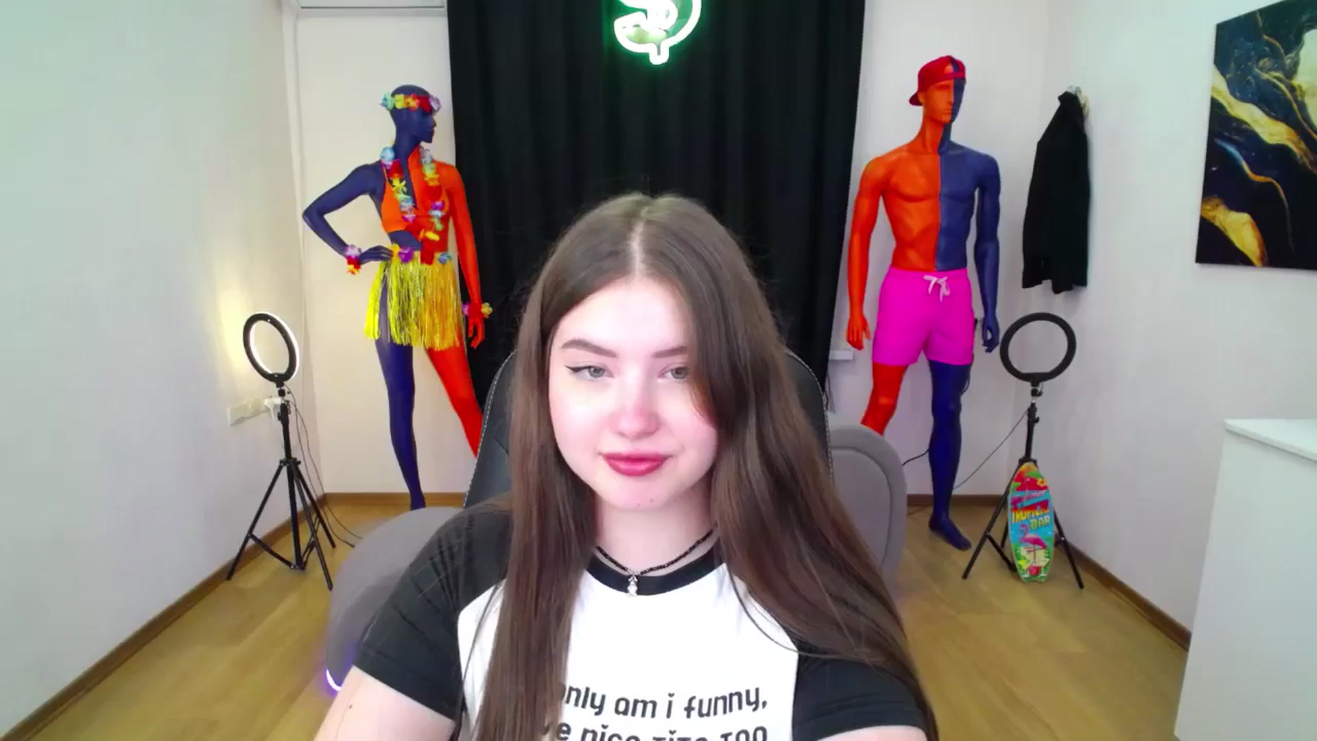 Gallery image thumbnail from AdmireMyEyes's myfreecams stream on, 08/31/2024, 21:47 image 2 of 20