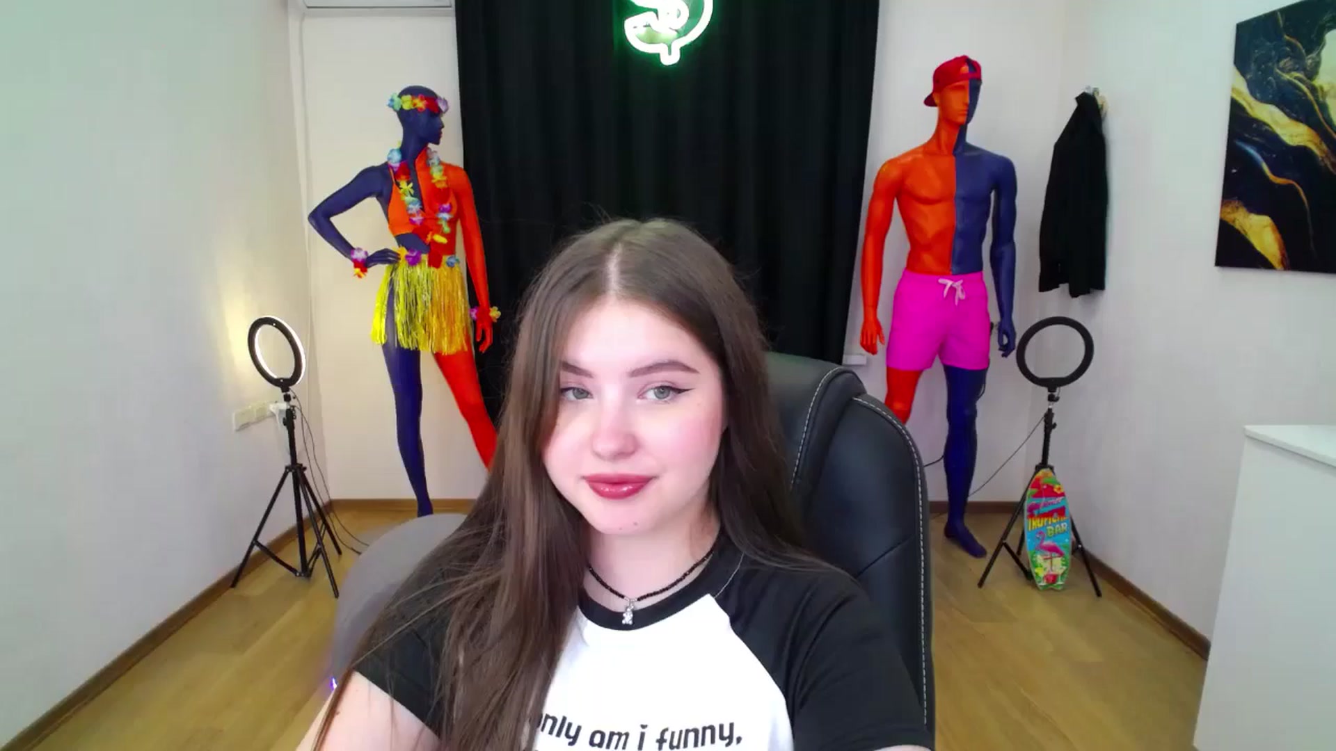 Gallery image thumbnail from AdmireMyEyes's myfreecams stream on, 08/31/2024, 21:47 image 20 of 20