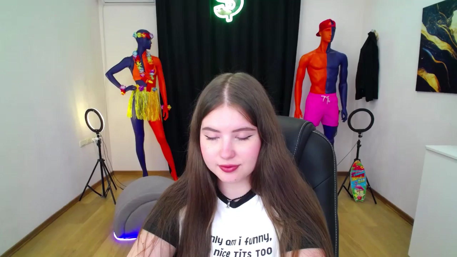 Gallery image thumbnail from AdmireMyEyes's myfreecams stream on, 08/31/2024, 23:13 image 4 of 20