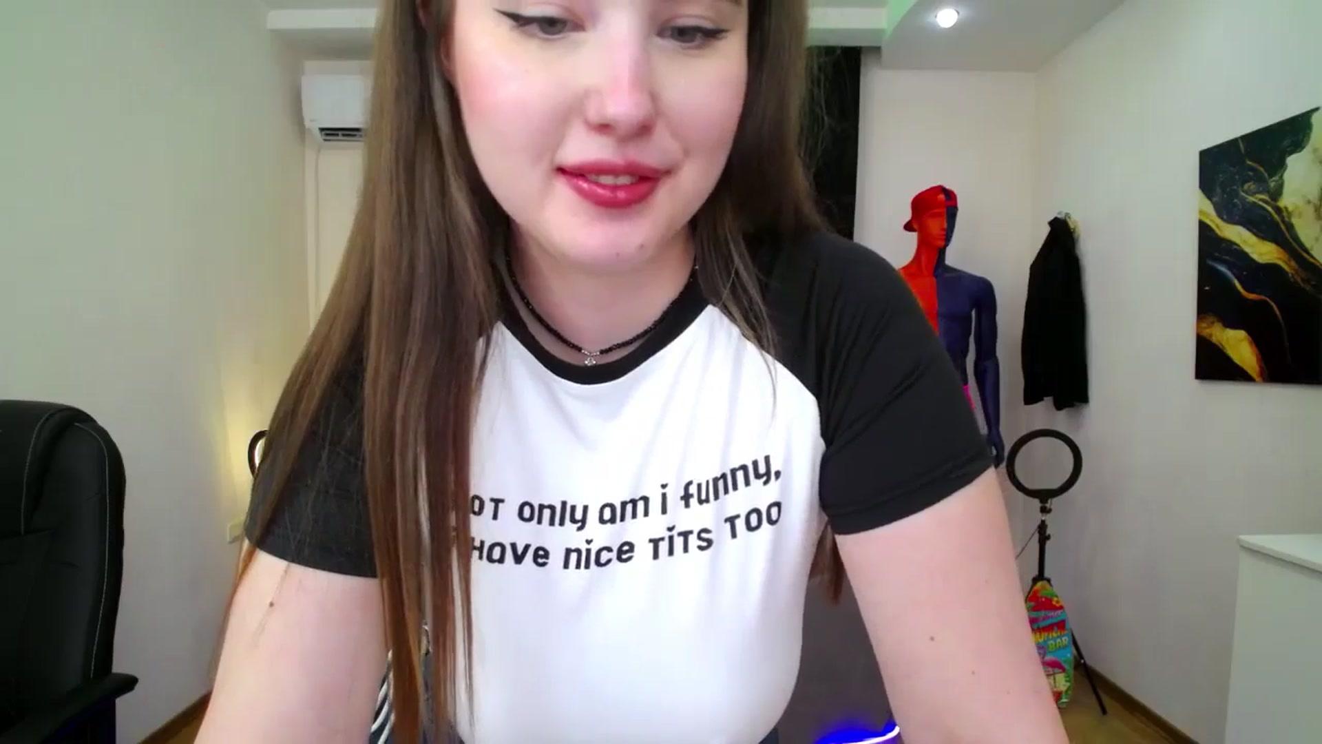 Gallery image thumbnail from AdmireMyEyes's myfreecams stream on, 08/31/2024, 23:13 image 11 of 20