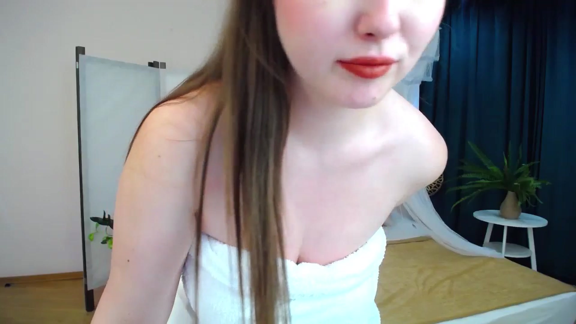 Gallery image thumbnail from AdmireMyEyes's myfreecams stream on, 09/04/2024, 08:30 image 14 of 20