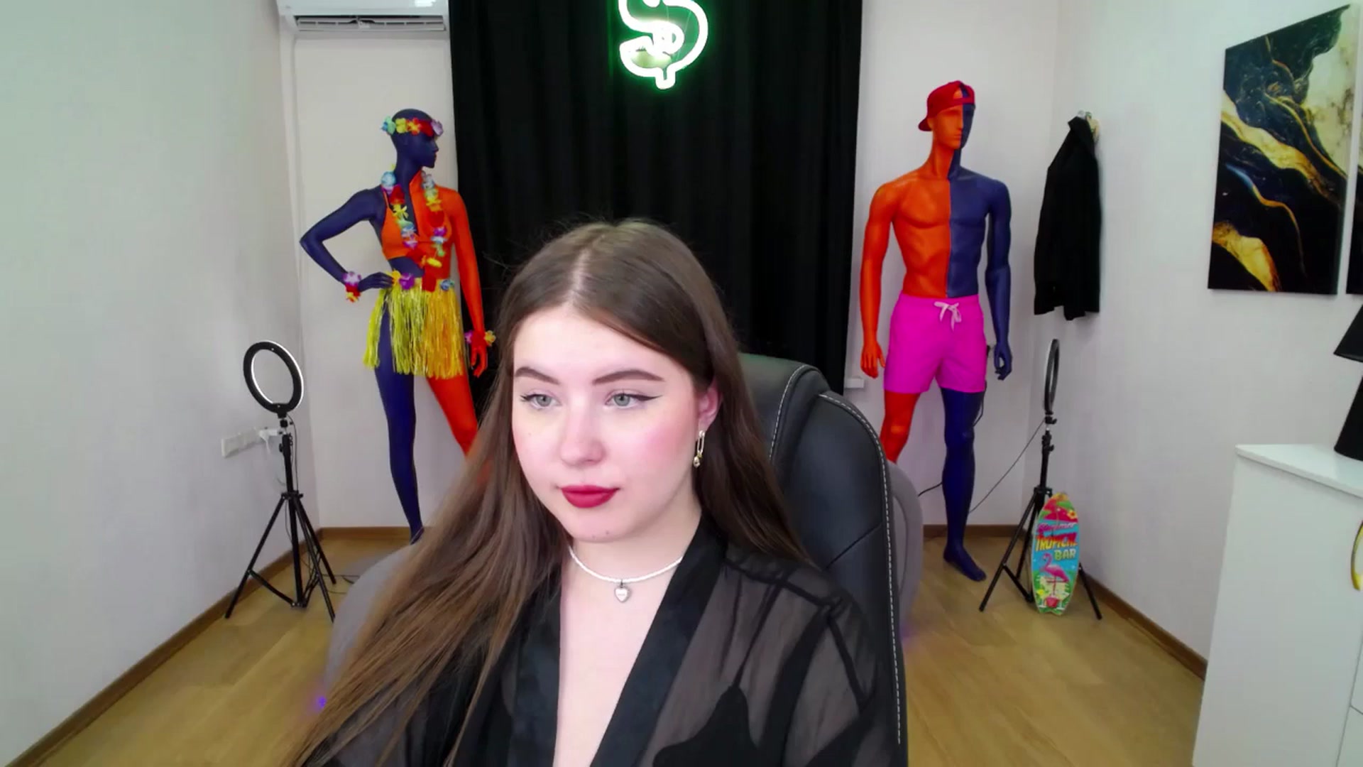 Gallery image thumbnail from AdmireMyEyes's myfreecams stream on, 09/06/2024, 07:04 image 18 of 20