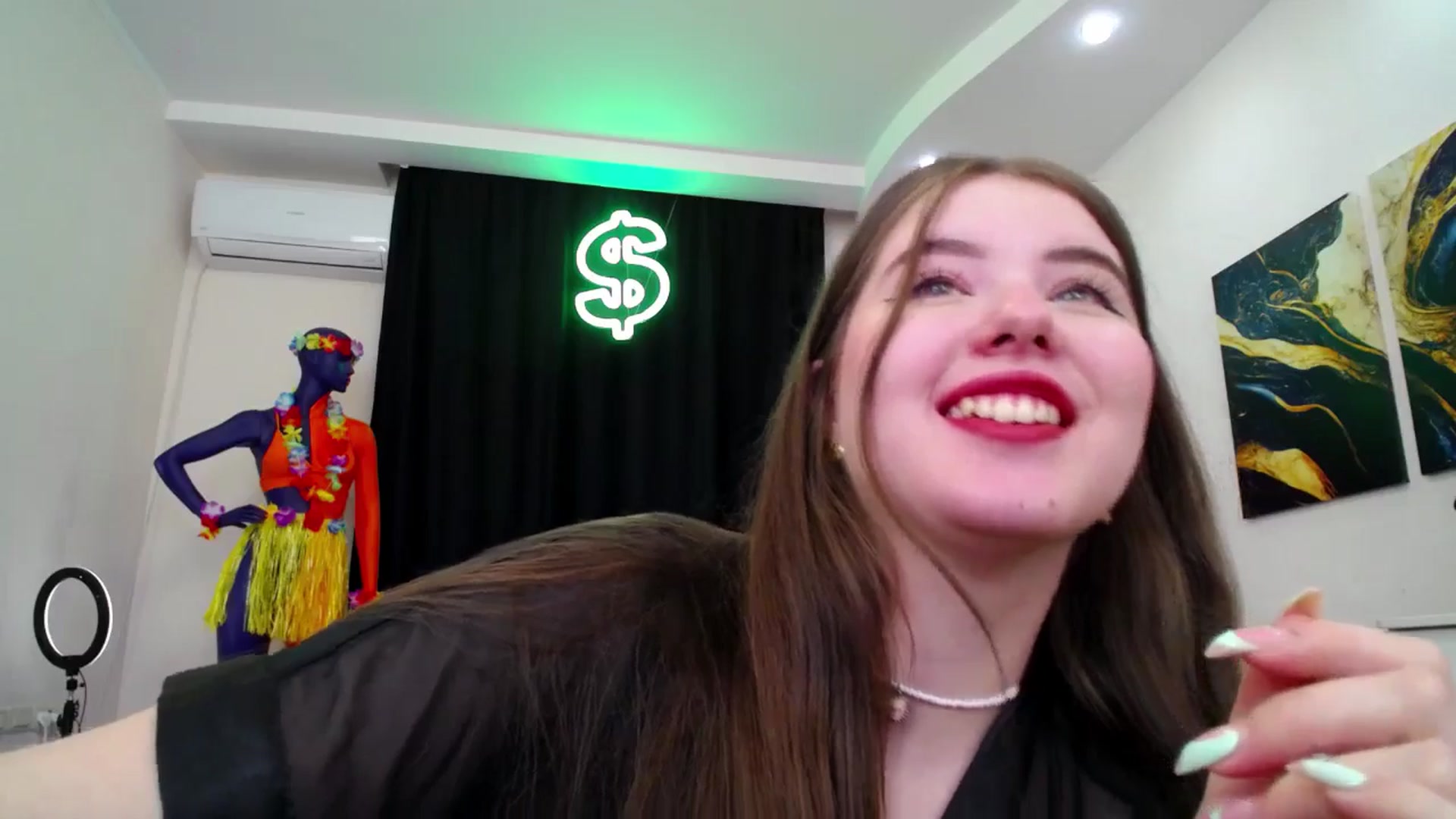 Gallery image thumbnail from AdmireMyEyes's myfreecams stream on, 09/06/2024, 07:04 image 10 of 20