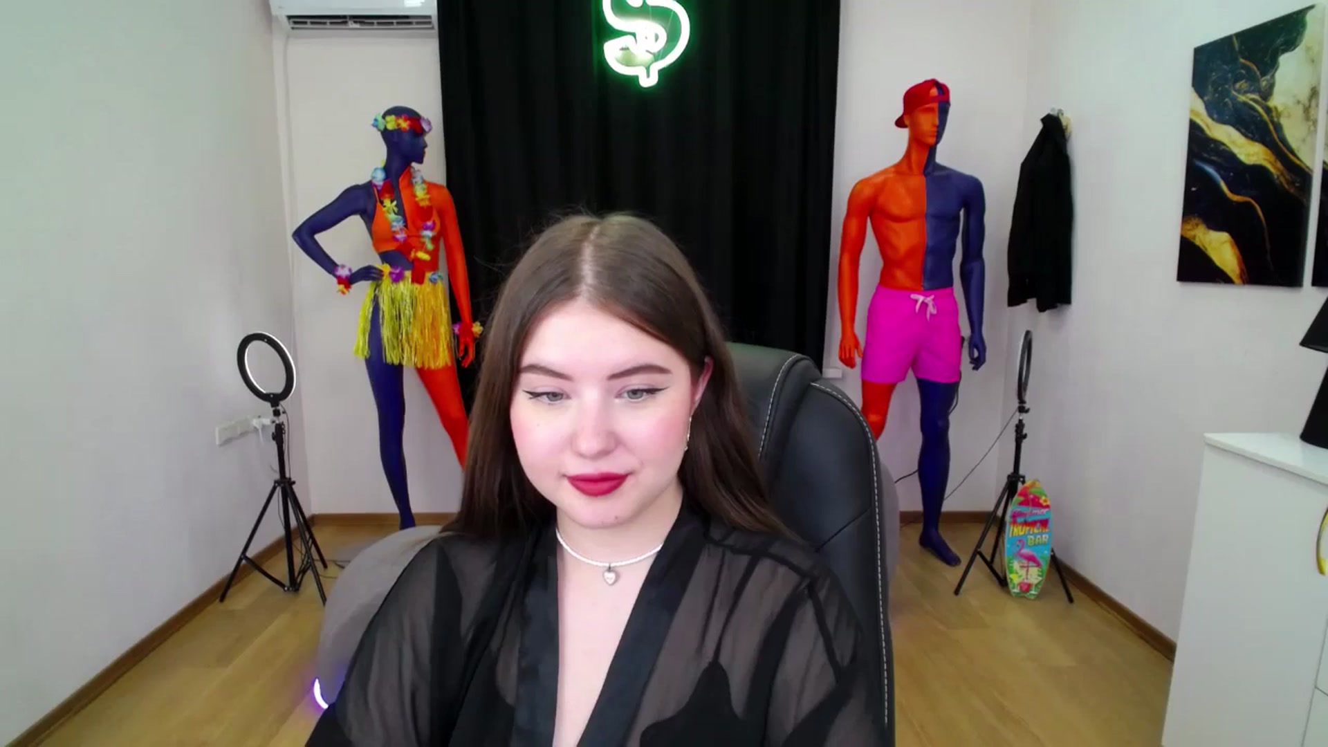 Gallery image thumbnail from AdmireMyEyes's myfreecams stream on, 09/06/2024, 07:04 image 17 of 20