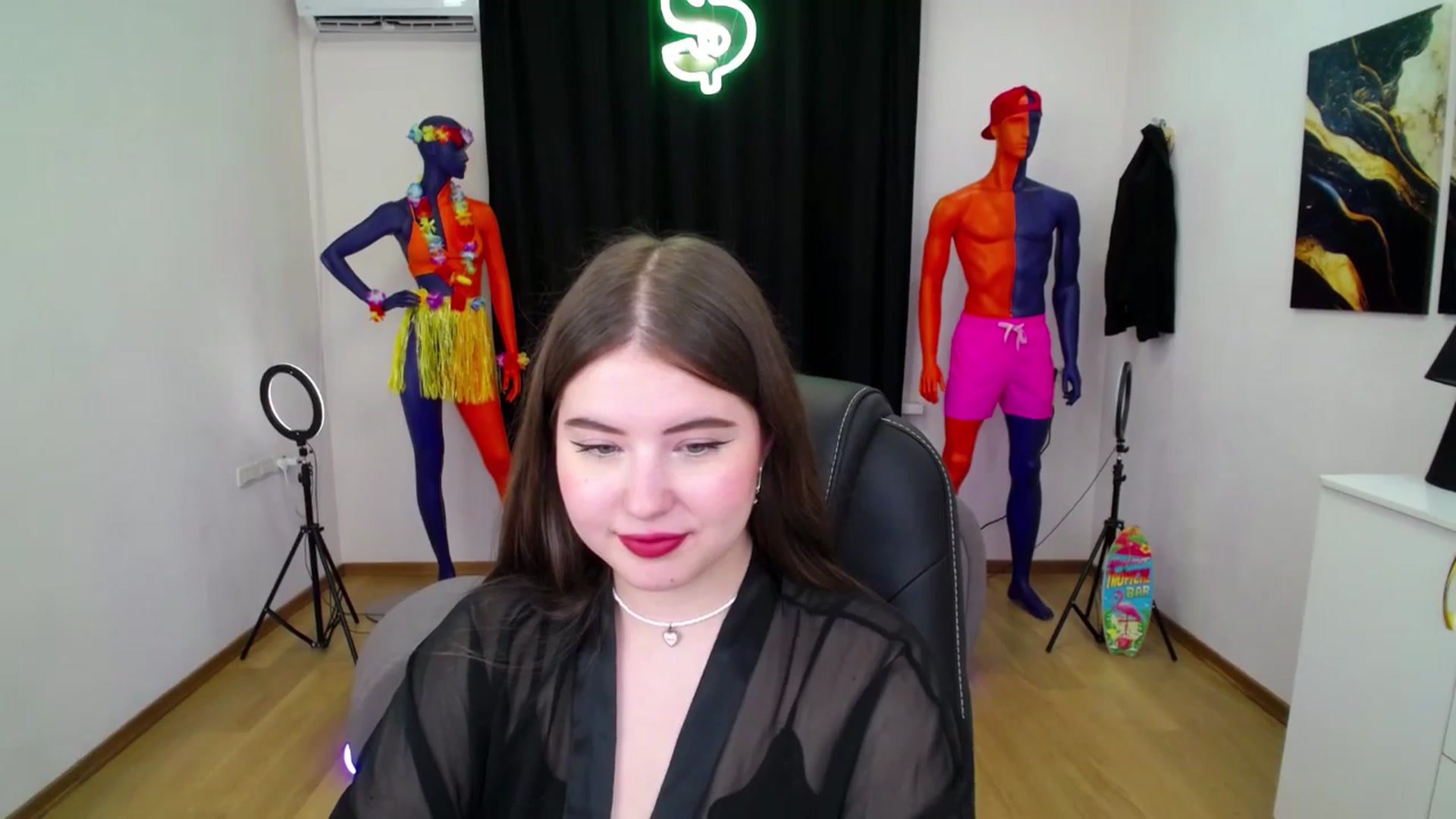 Gallery image thumbnail from AdmireMyEyes's myfreecams stream on, 09/06/2024, 07:04 image 15 of 20