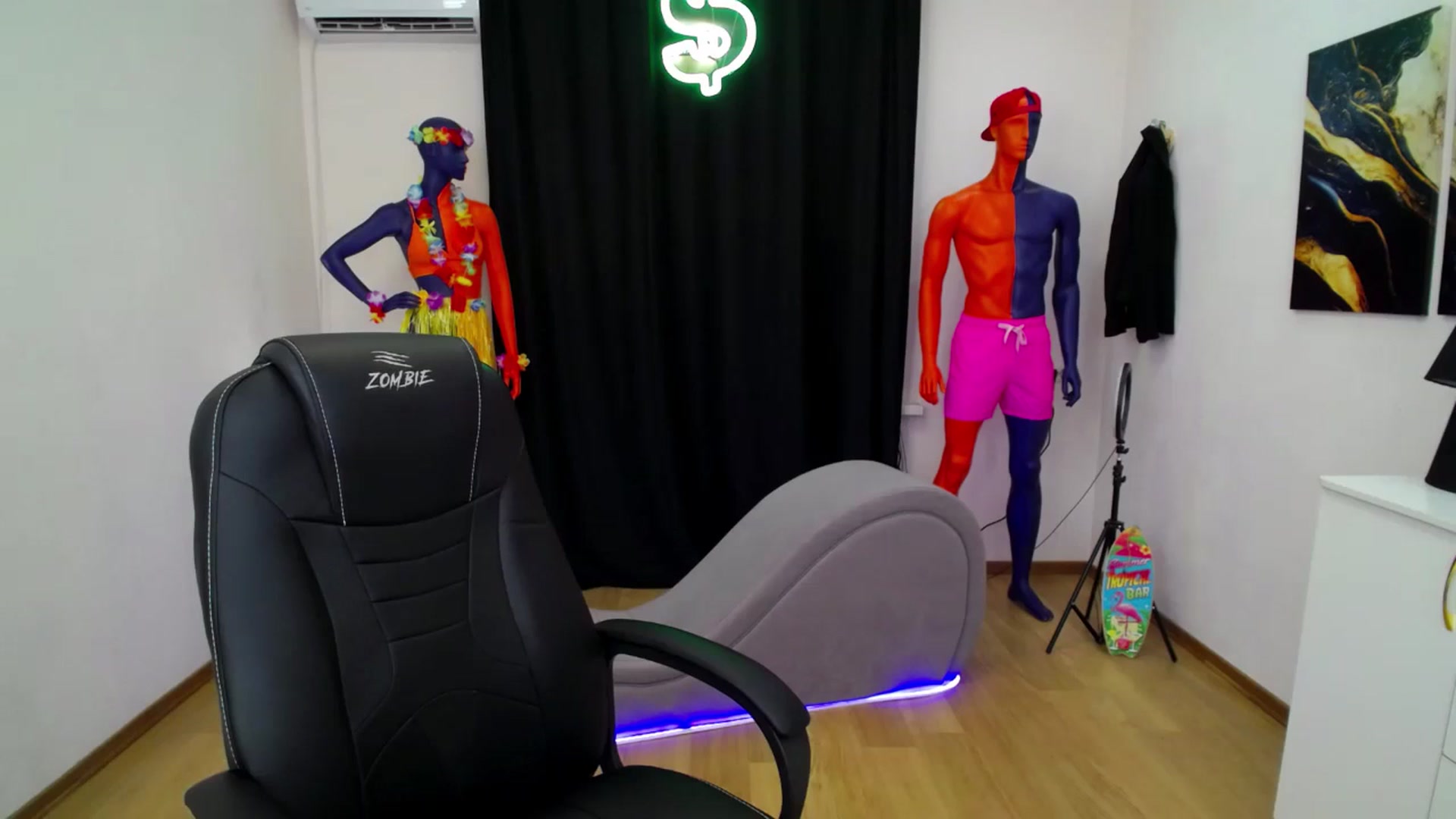 Gallery image thumbnail from AdmireMyEyes's myfreecams stream on, 09/06/2024, 07:04 image 20 of 20