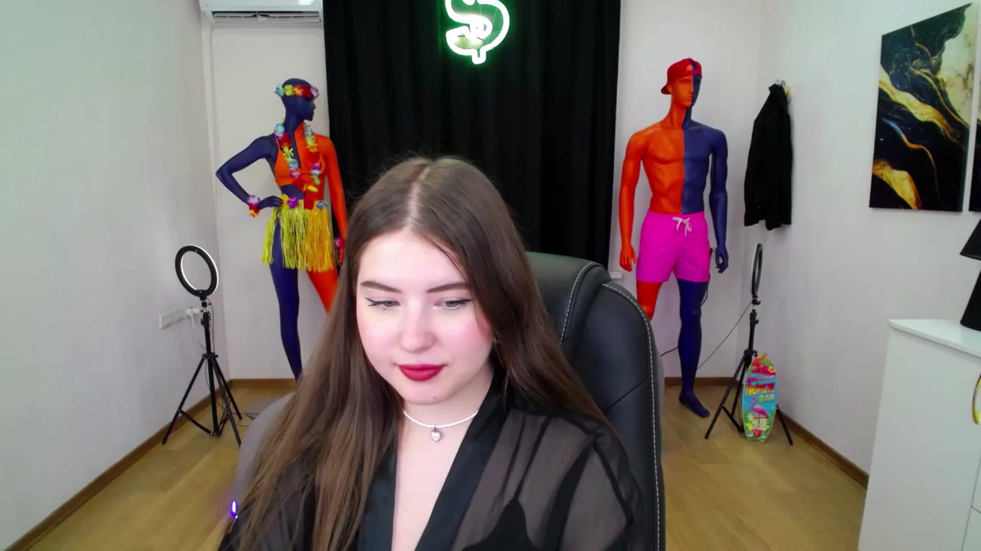 Gallery image thumbnail from AdmireMyEyes's myfreecams stream on, 09/06/2024, 07:04 image 19 of 20