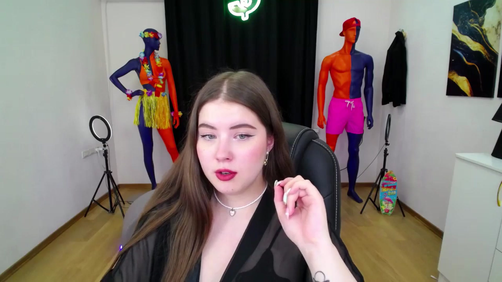 Gallery image thumbnail from AdmireMyEyes's myfreecams stream on, 09/06/2024, 07:37 image 5 of 20
