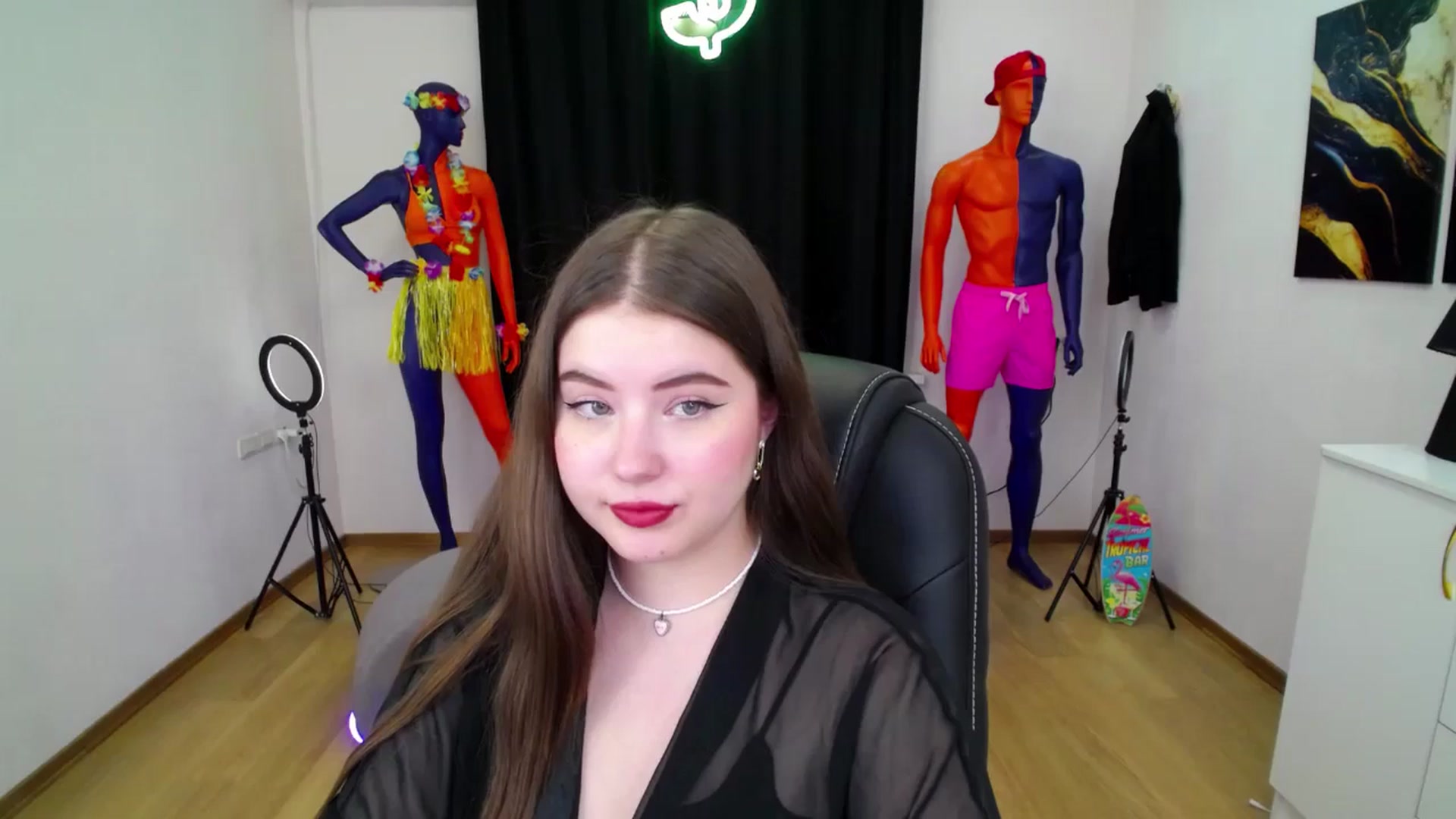 Gallery image thumbnail from AdmireMyEyes's myfreecams stream on, 09/06/2024, 07:37 image 8 of 20