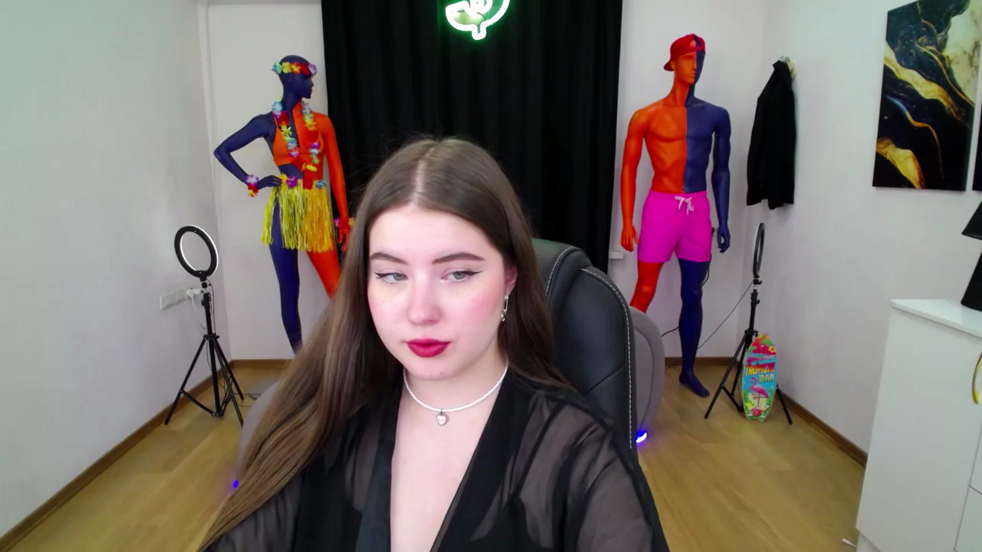 Gallery image thumbnail from AdmireMyEyes's myfreecams stream on, 09/06/2024, 07:37 image 2 of 20