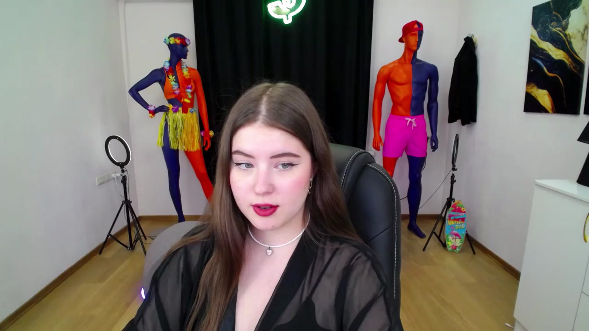 Gallery image thumbnail from AdmireMyEyes's myfreecams stream on, 09/06/2024, 07:37 image 10 of 20